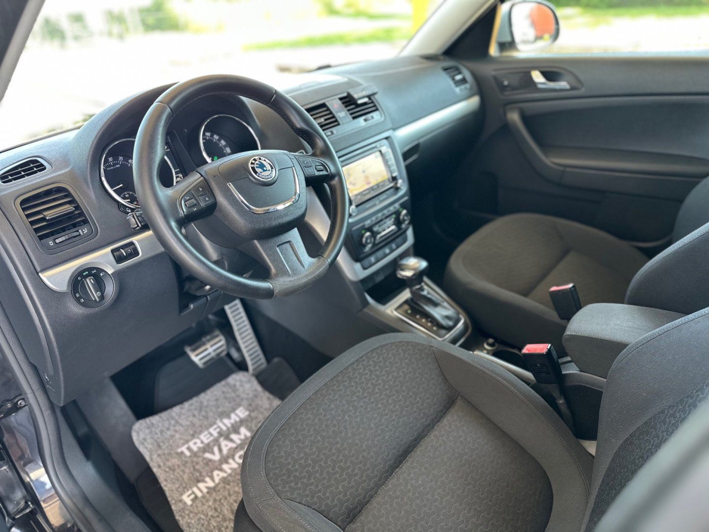 Škoda Yeti, 2.0TDi 4X4, NAVI, VÝHŘEV OKNA - fotka 6