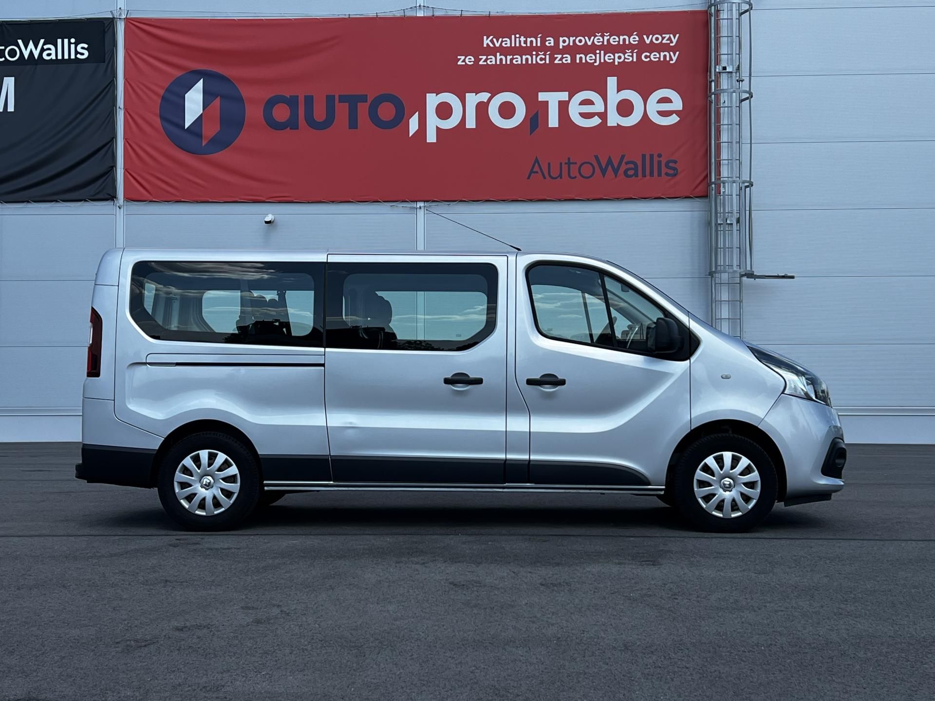 Renault Trafic, 1.6dCi 92kW Passenger TZ 9Míst - fotka 3