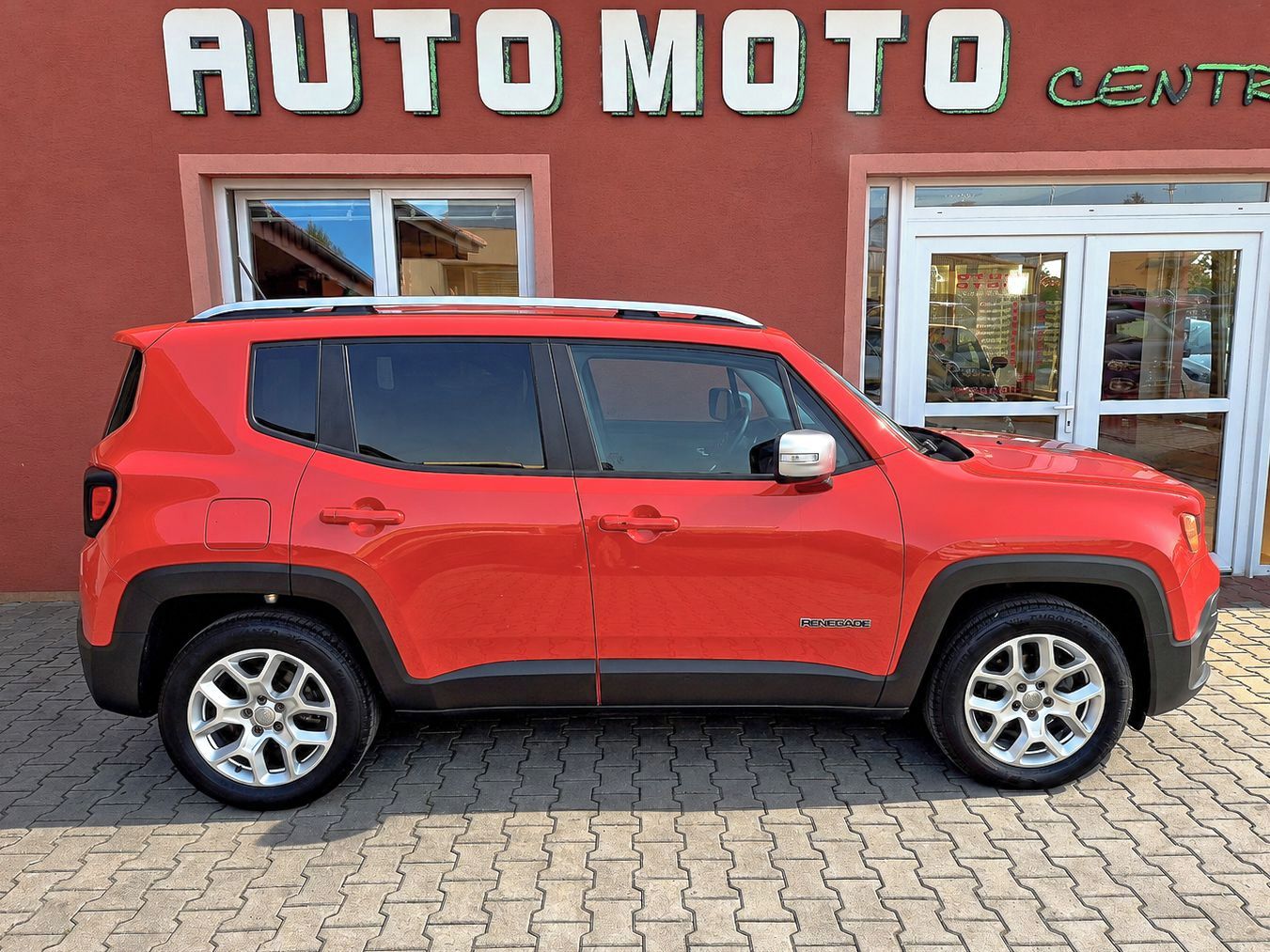 Jeep Renegade, 1.4 MultiAir 103kw Limited - fotka 5