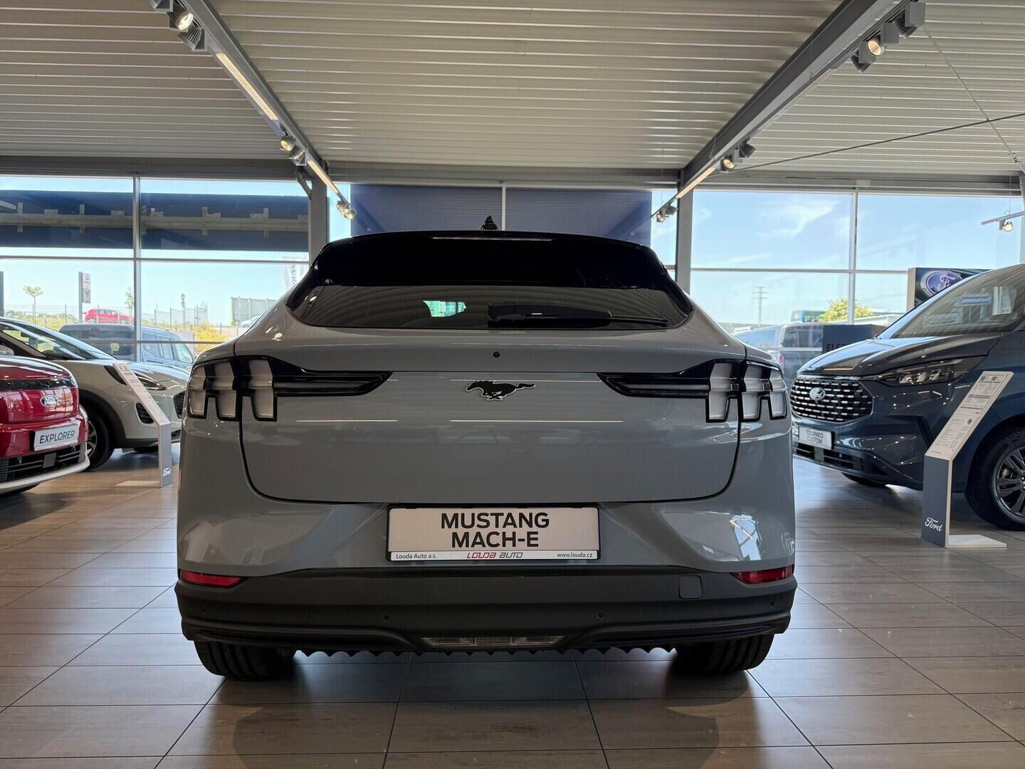 Ford Mustang, 88 kWh, PRODLOUŽENÝ DOJEZD 203 - fotka 3