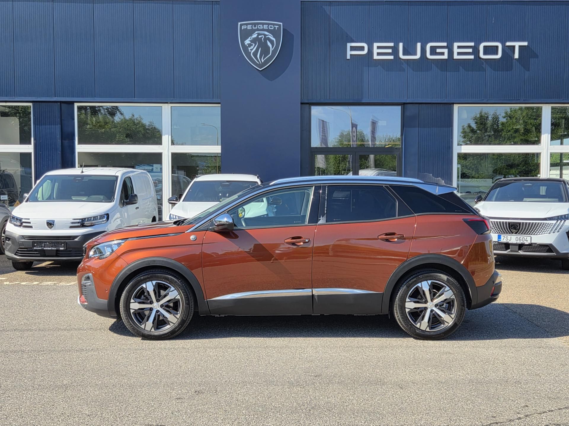 Peugeot 3008, 1.2 PT 130 ALLURE EAT6 - fotka 2