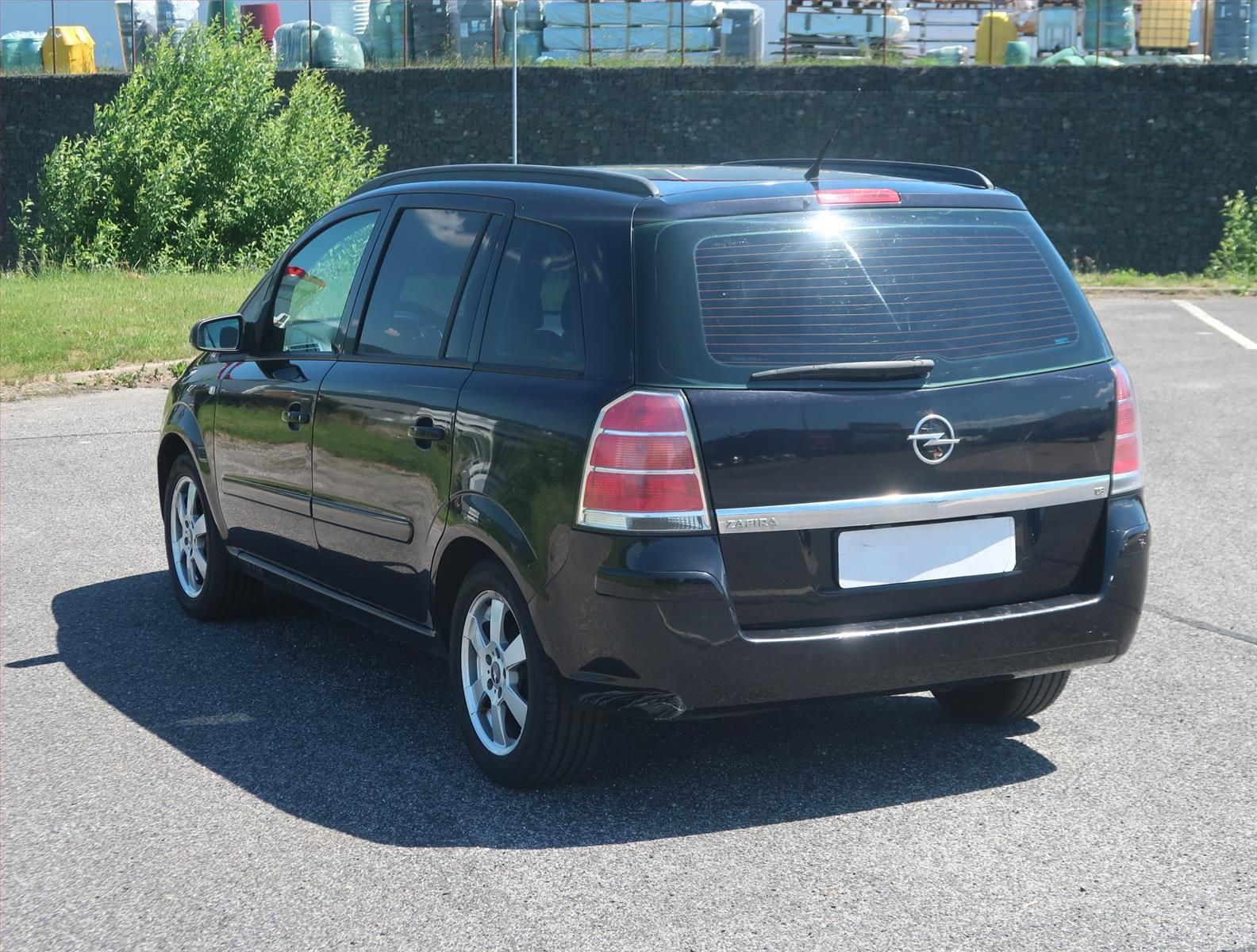 Opel Zafira, 1.8, 7 míst, po STK - fotka 4