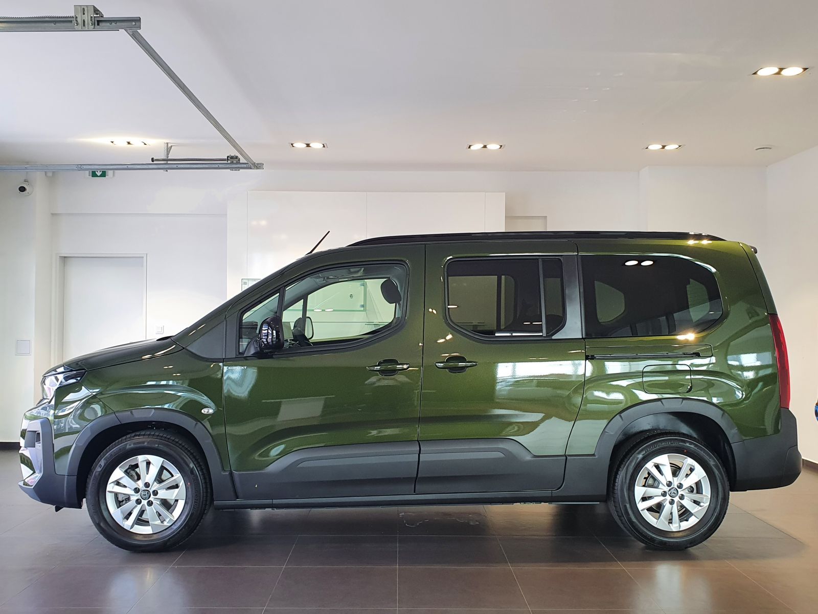 Peugeot Rifter, LONG ALLURE BlueHDi 130 S&S MA - fotka 3