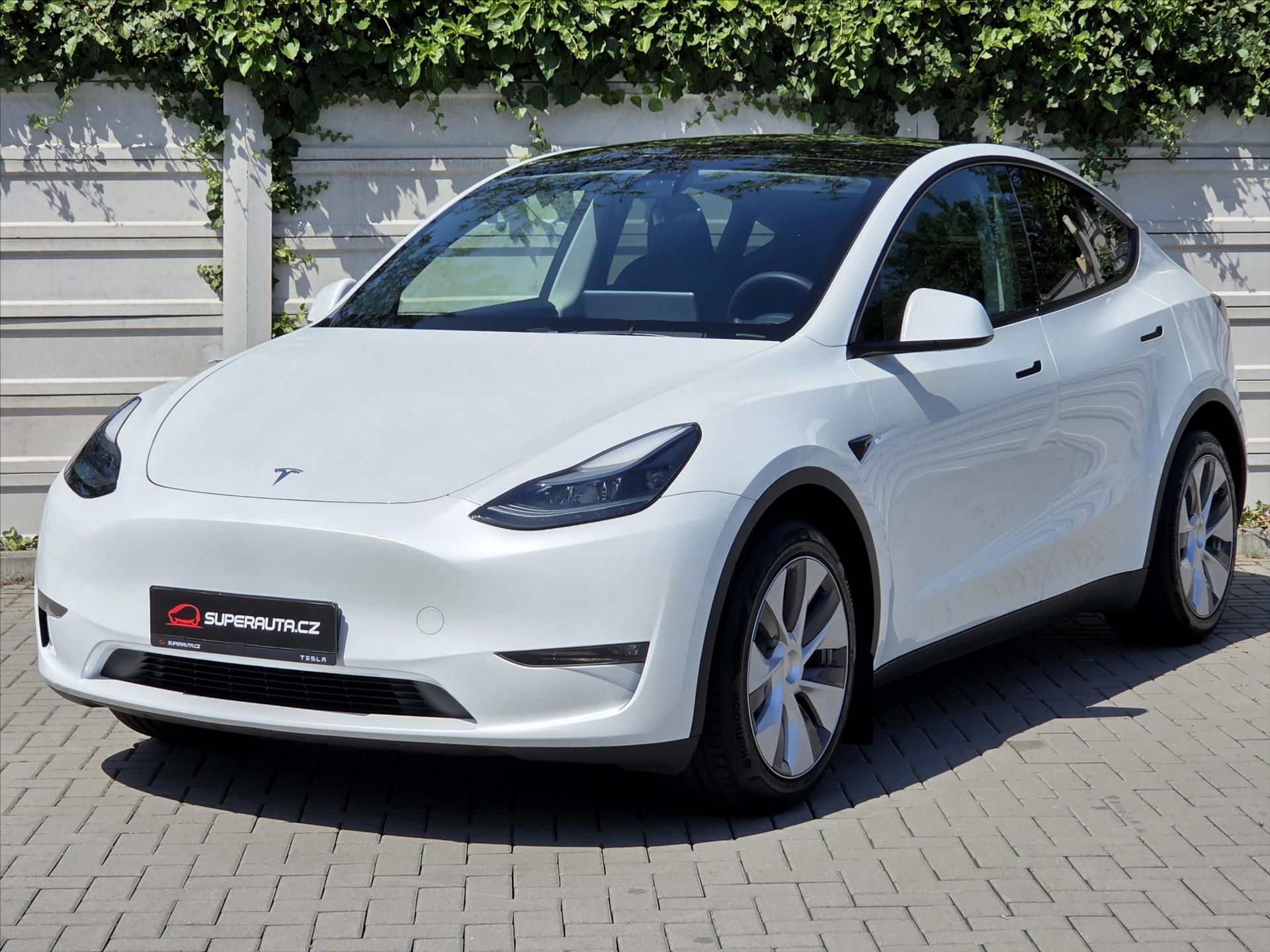 Tesla Model Y, LR 4x4 Tažné z. SoH 93.4% 1.ma - fotka 3