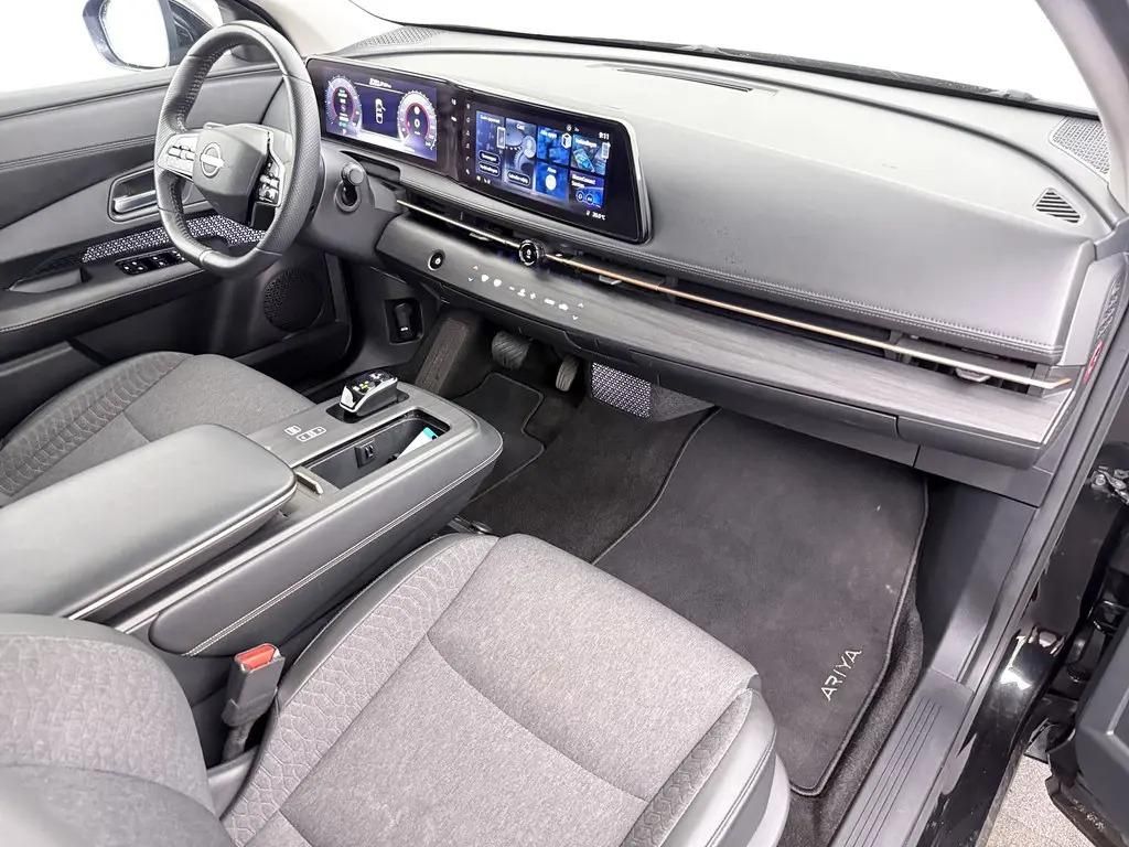 Nissan Ariya, 160kW 66Kwh Evolve Tepelko DPH - fotka 4
