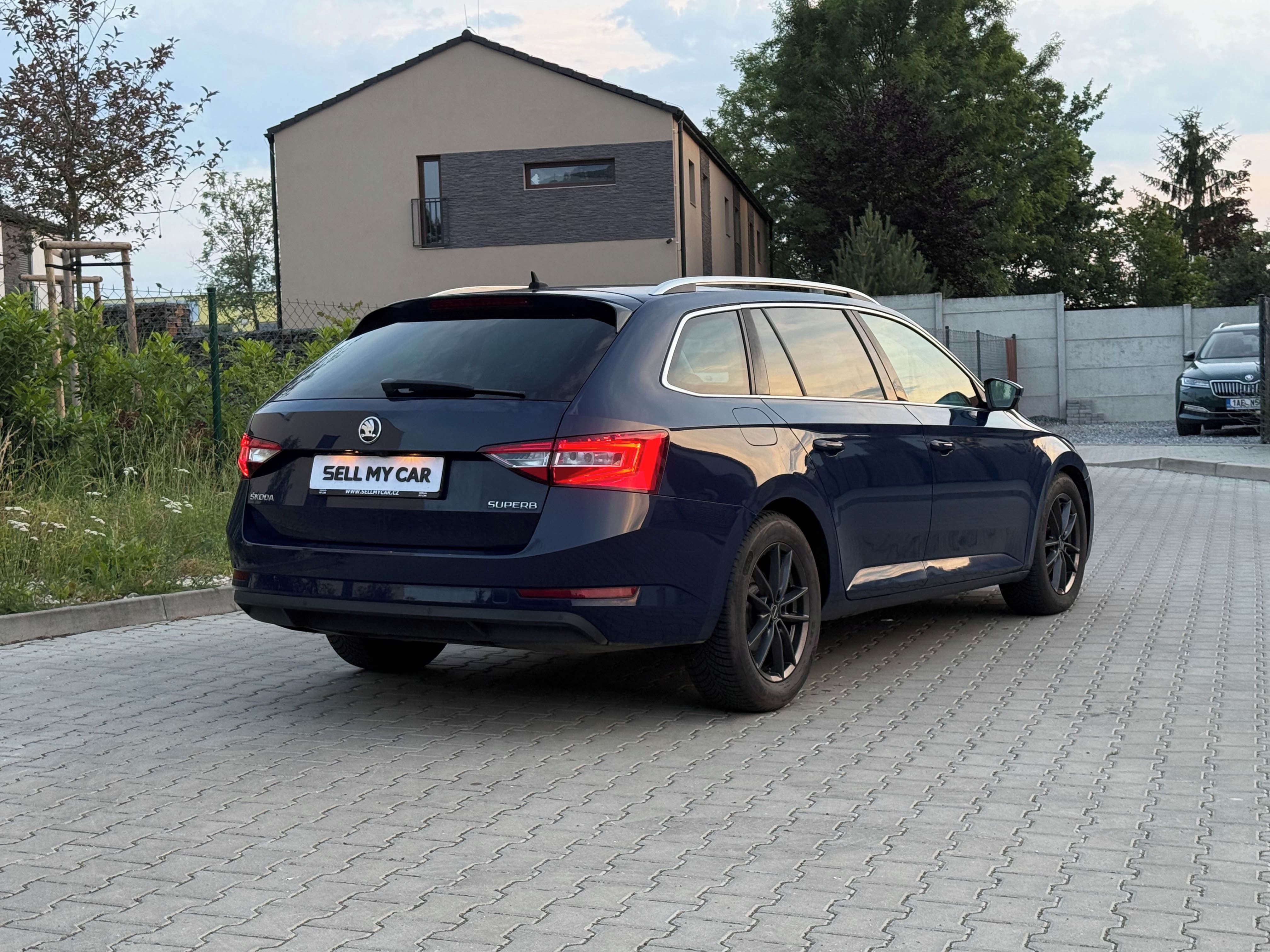 Škoda Superb, 2.0TDI 110kw DSG - fotka 5