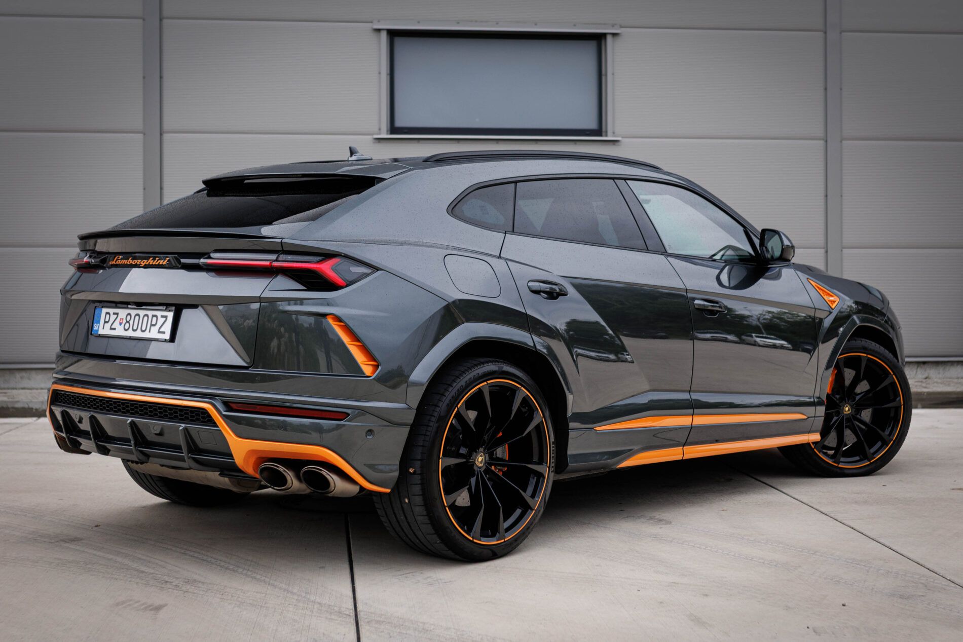 Lamborghini Urus - fotka 5