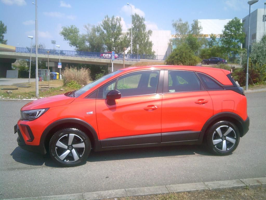 Opel Crossland, 1.2 81kW KOUPENO .ČR,1.MAJITEL - fotka 2