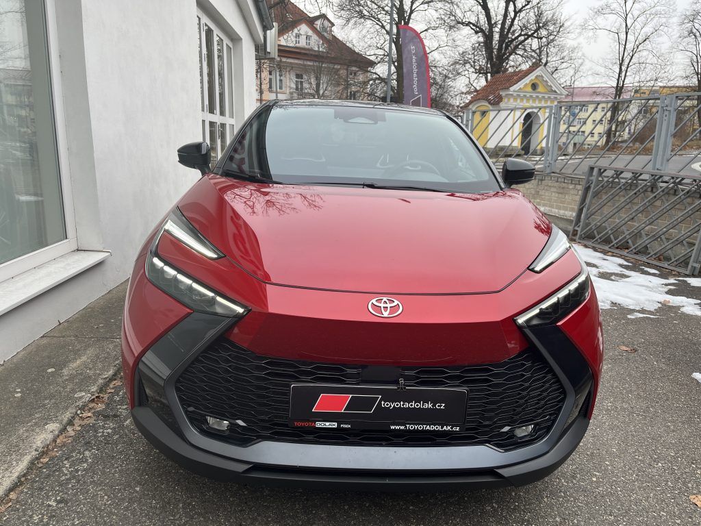 Toyota C-HR, 2.0L PHEV Executive - fotka 2