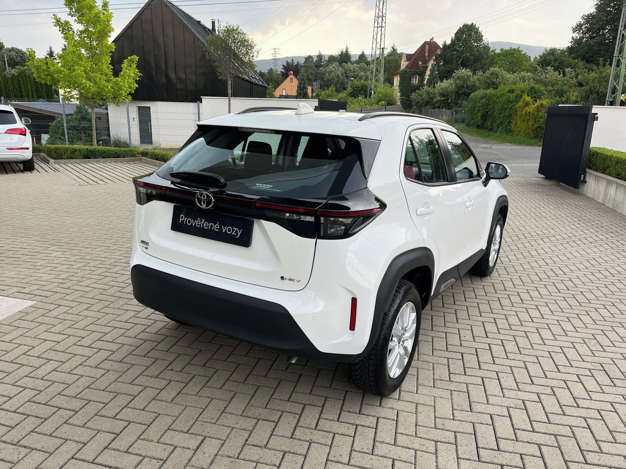 Toyota Yaris Cross, 1.5 Hybrid e-CVT Comfort - fotka 6