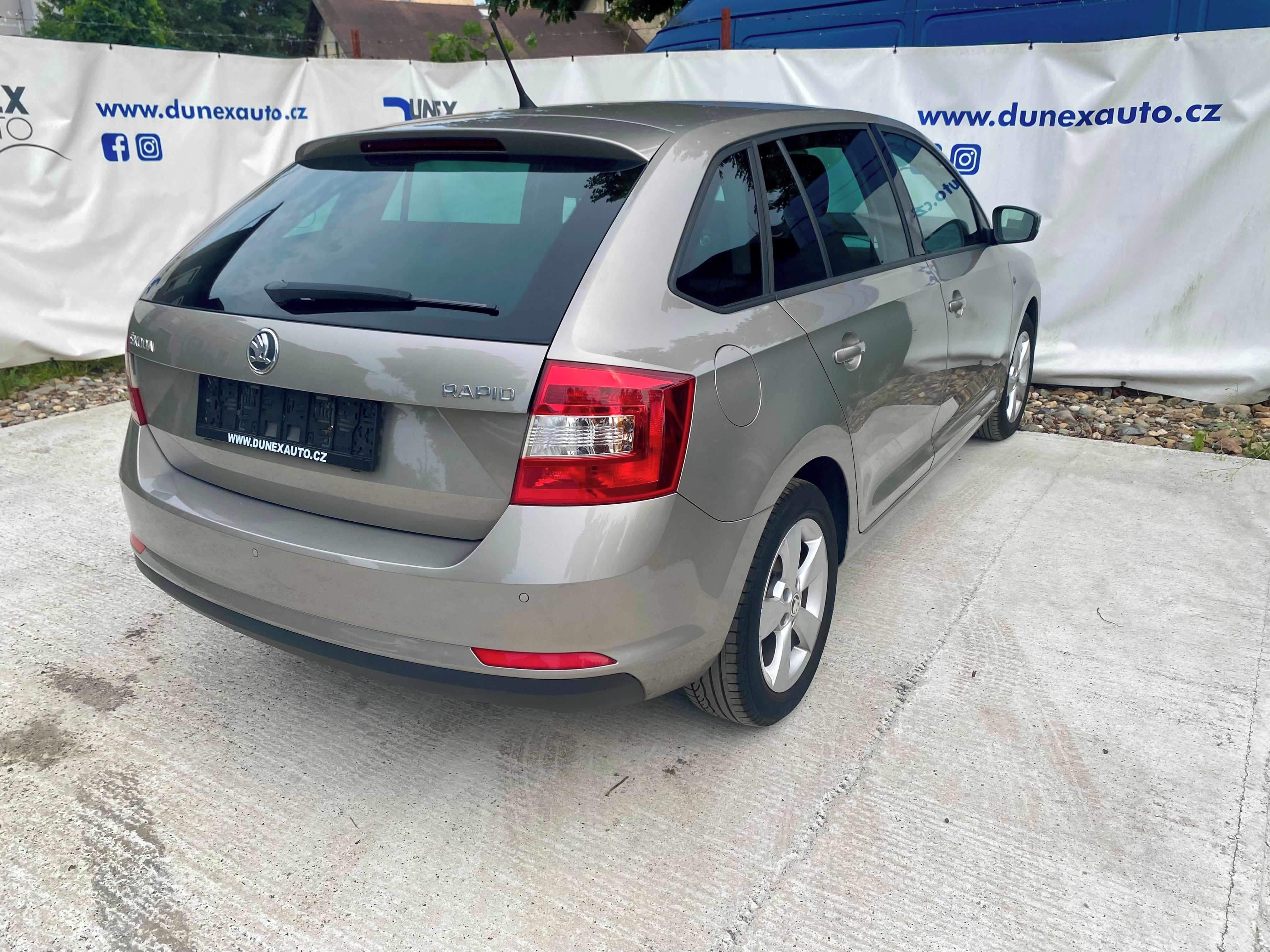 Škoda Rapid, 1.2 TSI, 63 kW, SENZORY - fotka 3