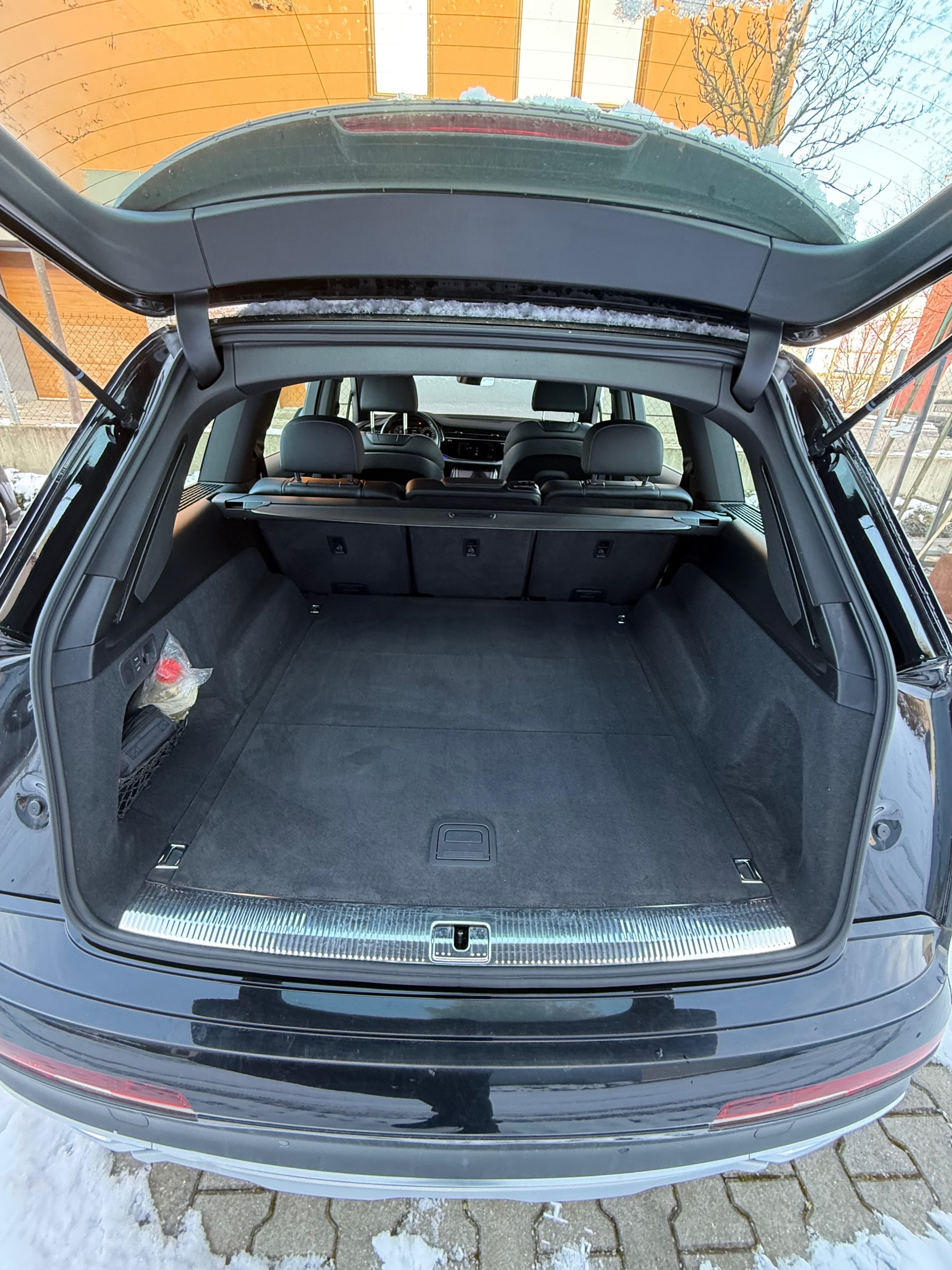 Audi Q7, Audi Q7 45 TDI Quattro S-line - fotka 6