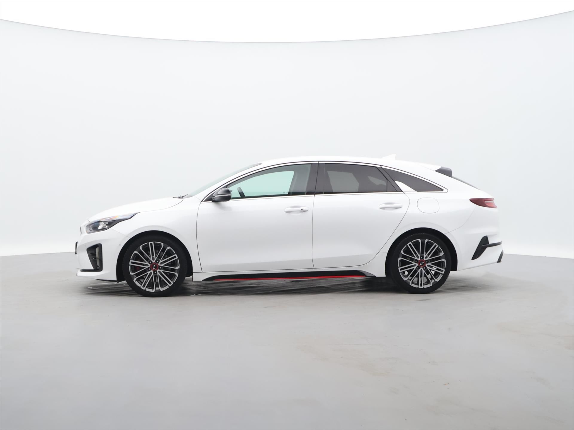 Kia Cee´d, 1,6 T-GDI 150kW Aut. GT CZ - fotka 4