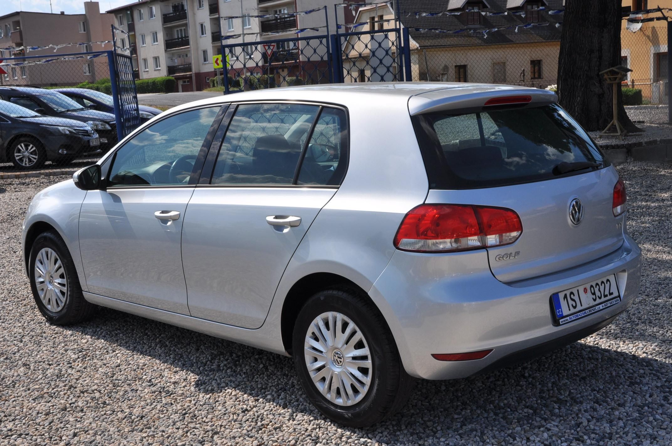 Volkswagen Golf, VI 1.6TDi 66kW Trendline - fotka 4