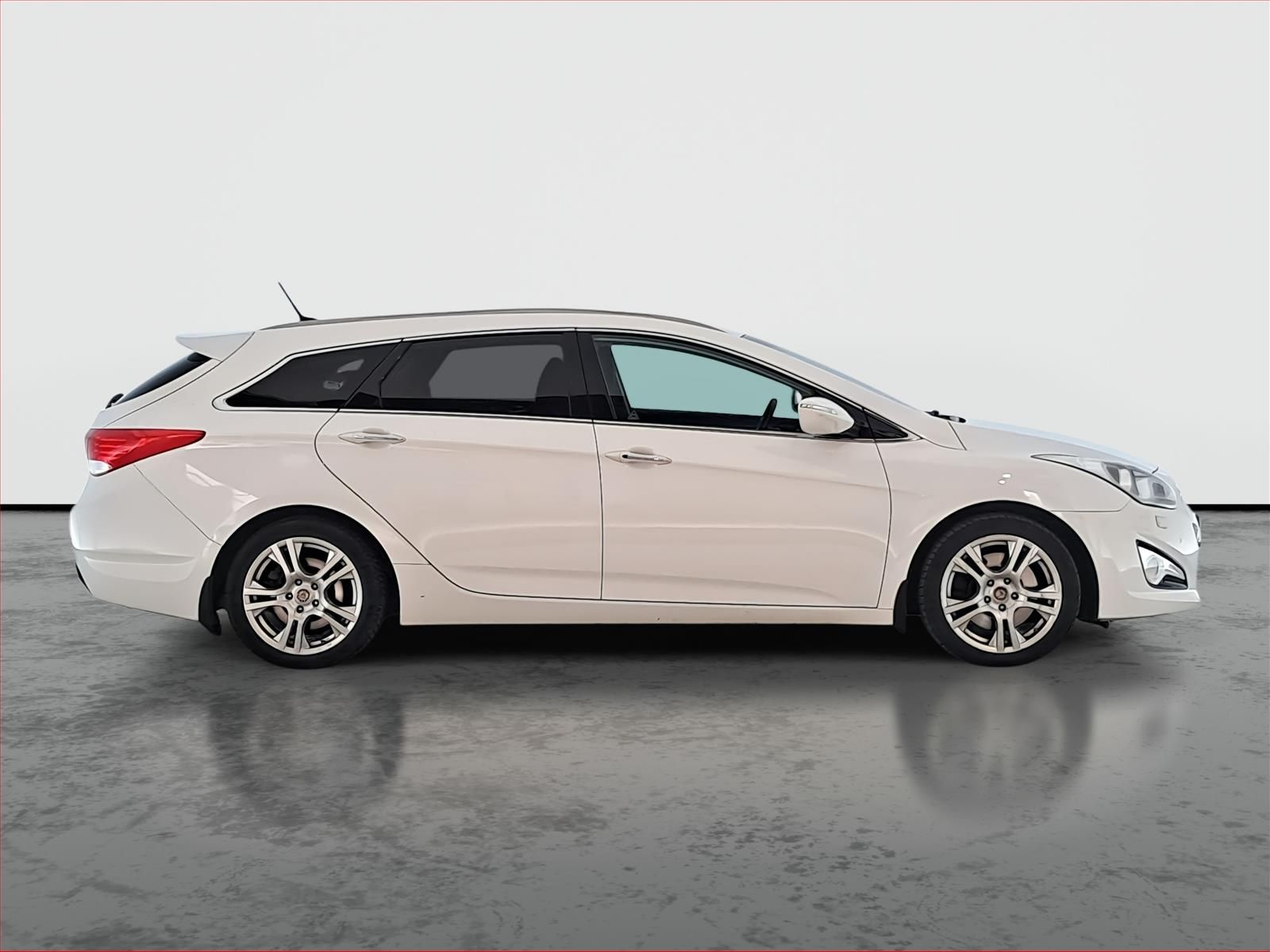 Hyundai i40, 1.7 CRDi, Automat, Xenony - fotka 6
