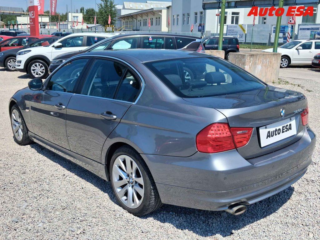 BMW Řada 3, 320d - fotka 6
