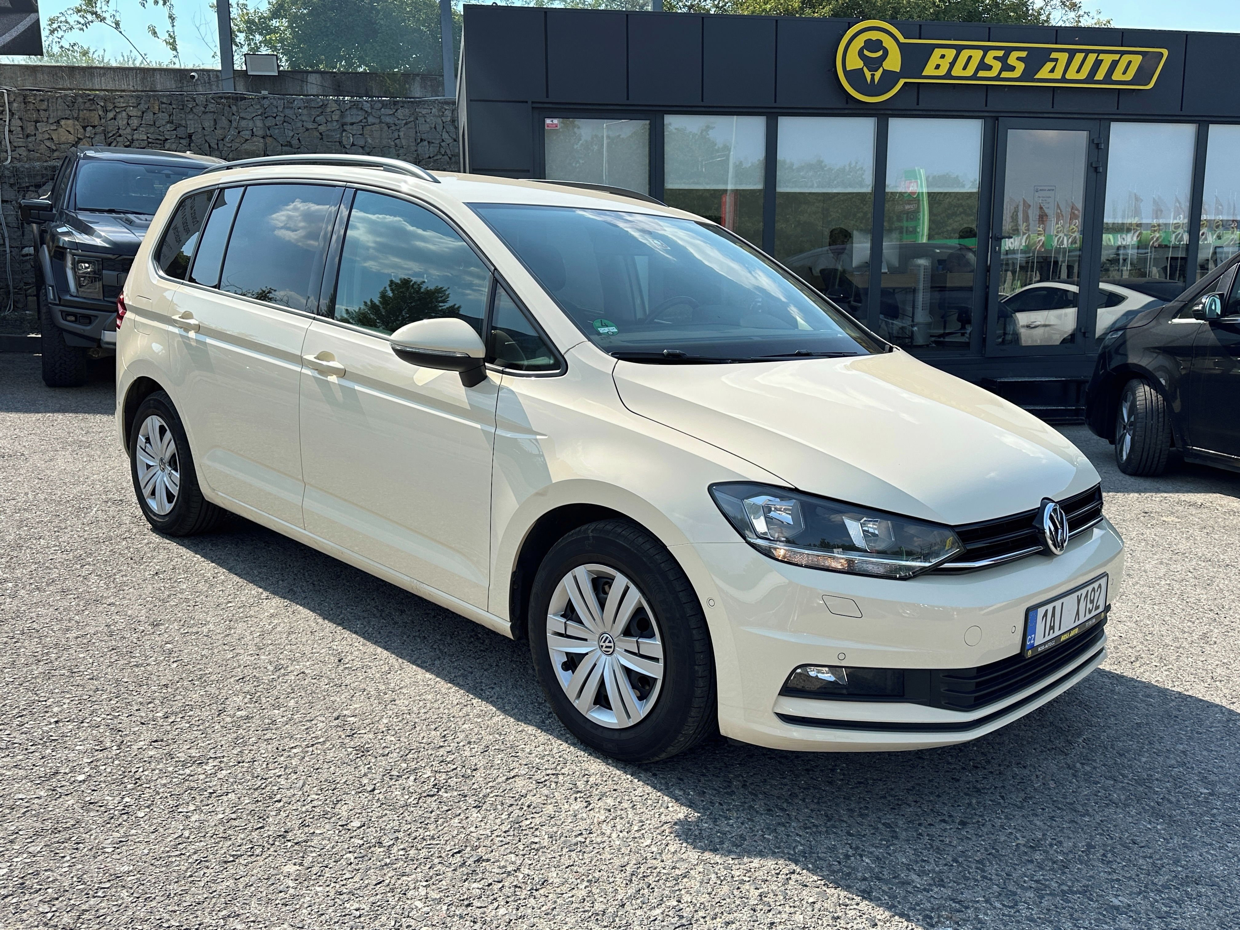 Volkswagen Touran, Volkswagen Touran 2020 - fotka 2