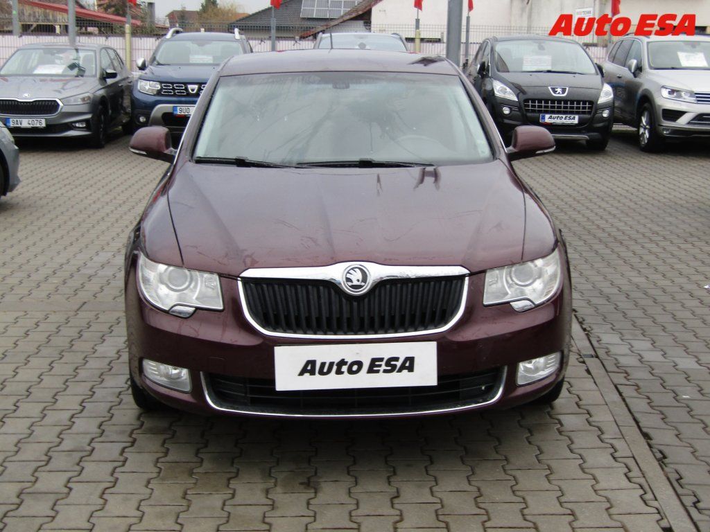 Škoda Superb, 2.0 TDi,ČR,Xenon,AC - fotka 2
