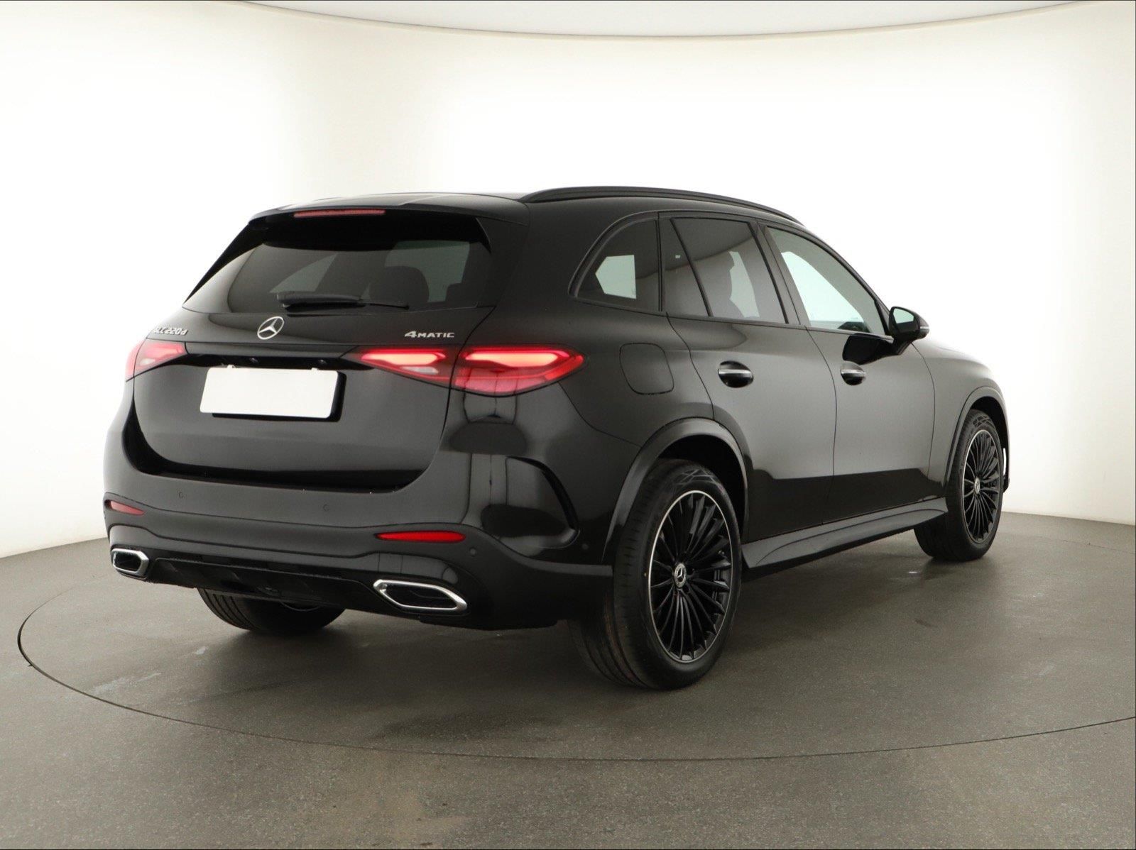 Mercedes-Benz GLC, 220 d 4MATIC, AMG Line - fotka 5