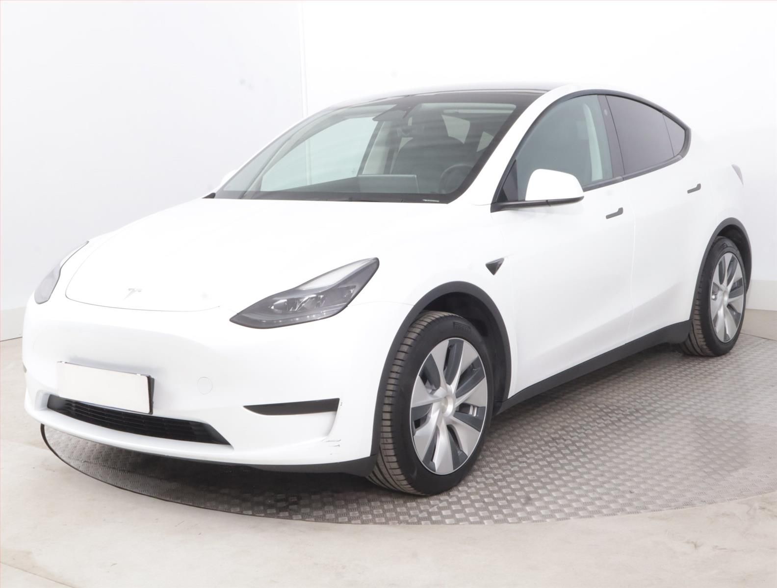 Tesla Model Y, RWD LFP 60kWh, SoH 97% - fotka 2