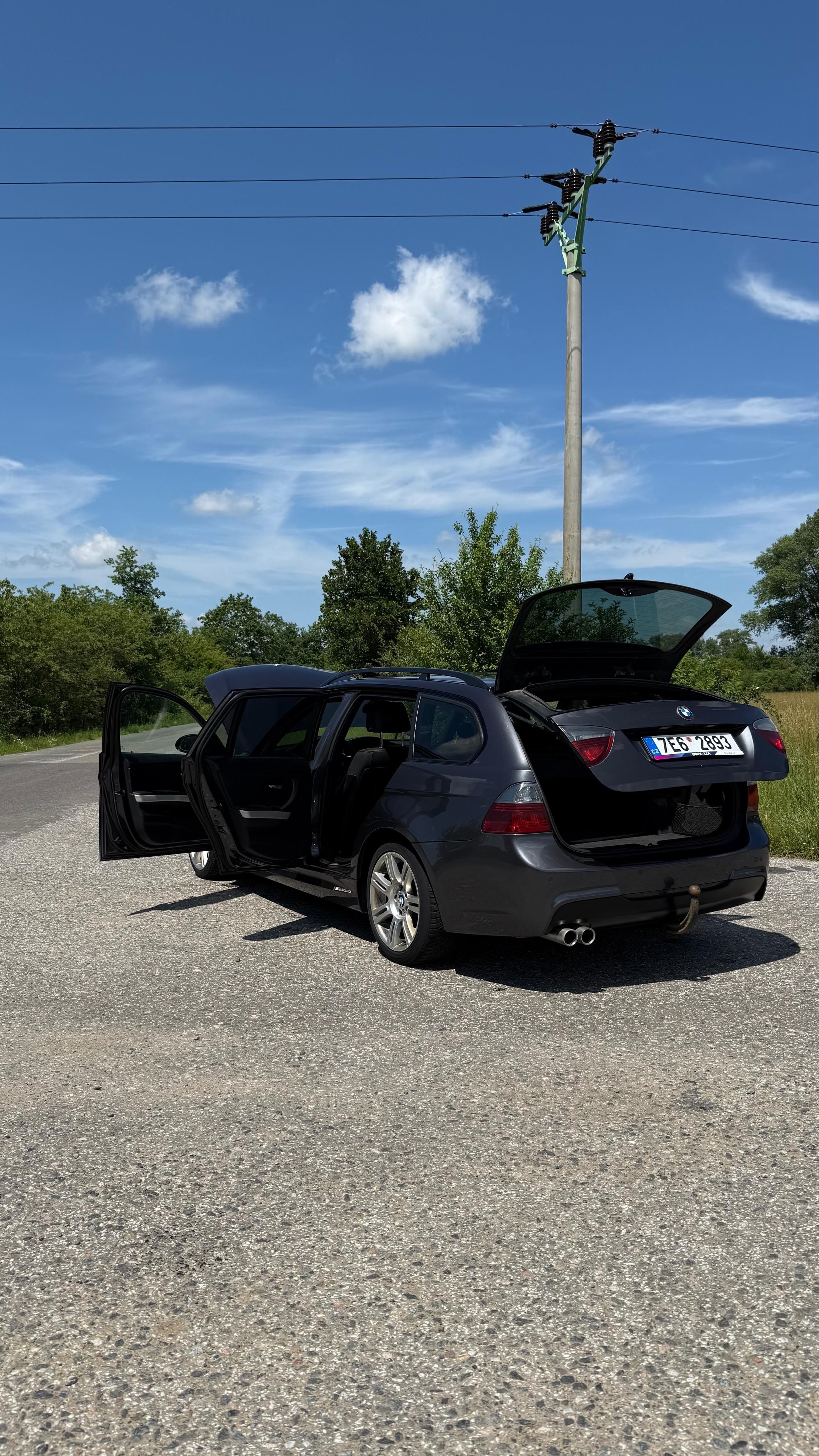 BMW Řada 3, BMW 330d E91 M-paket - fotka 3