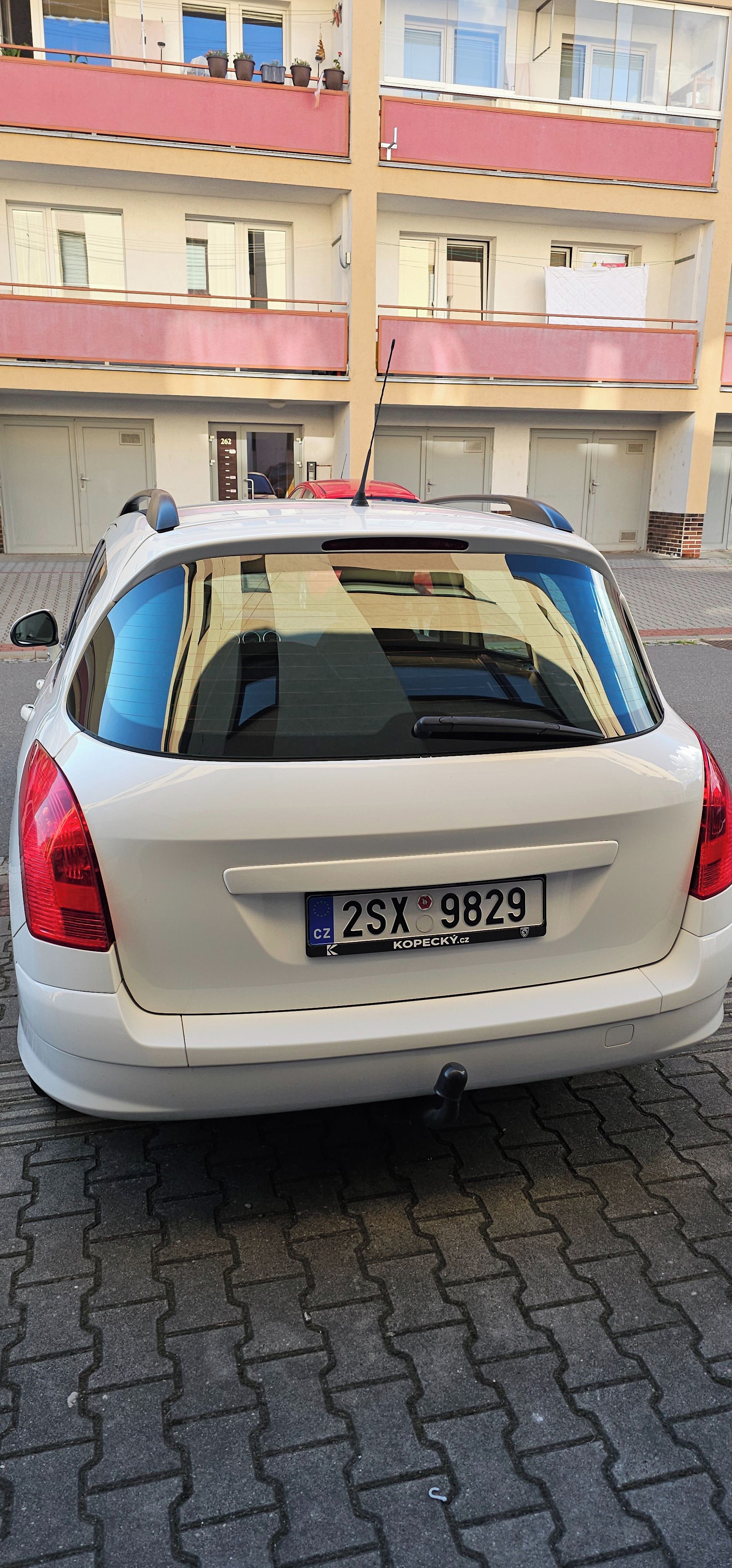 Peugeot 308, Peugeot 308 SW 1.6 HDi 68 kW - fotka 4