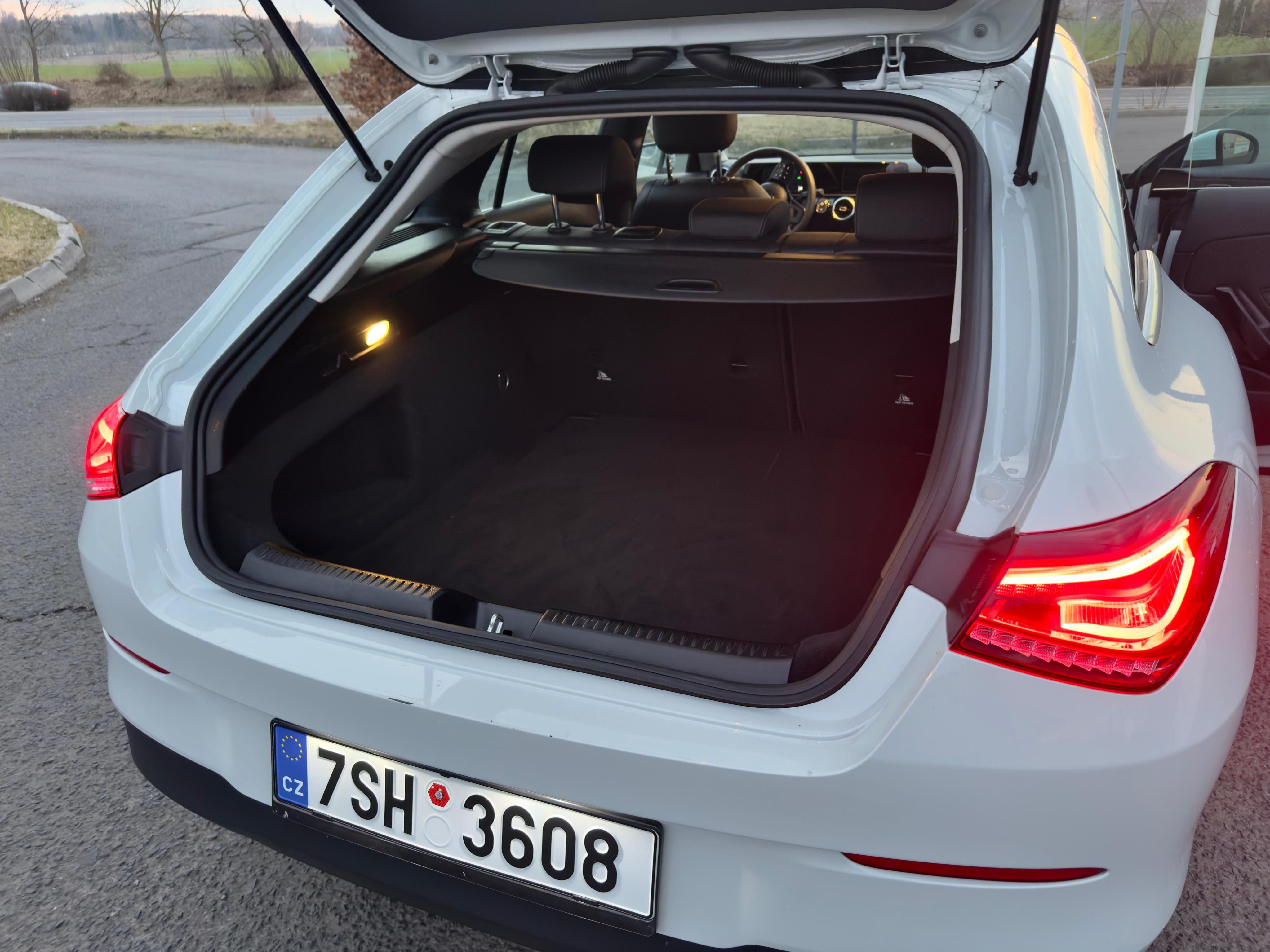 Mercedes-Benz CLA, 2.0 d - fotka 4