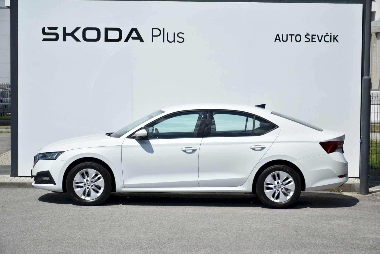 Škoda Octavia, Ambition 2.0 TDI 85kW - fotka 3