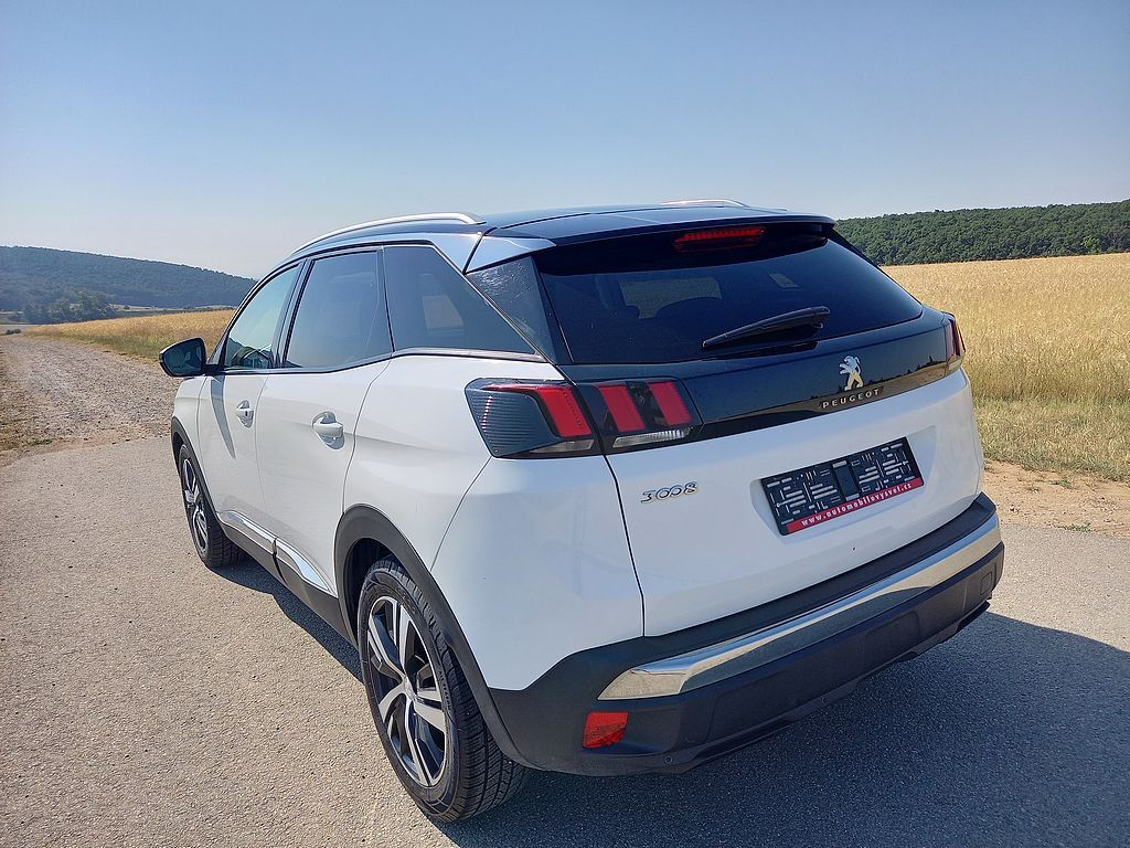 Peugeot 3008, 1,5 Blue HDi 96kW Allure CZ - fotka 4