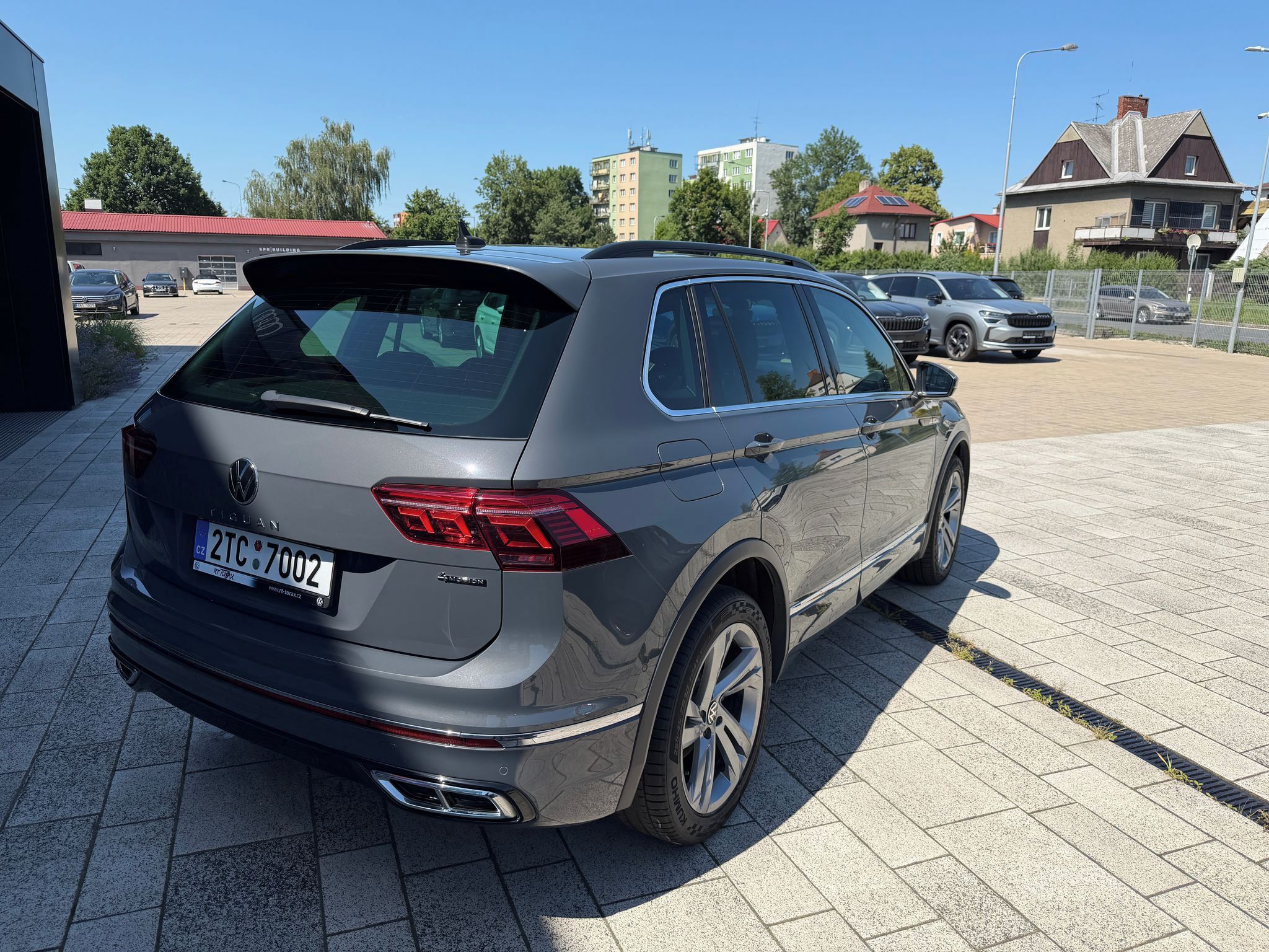 Volkswagen Tiguan, R-line 2.0 TDI 110 kW 4MOT DSG - fotka 2