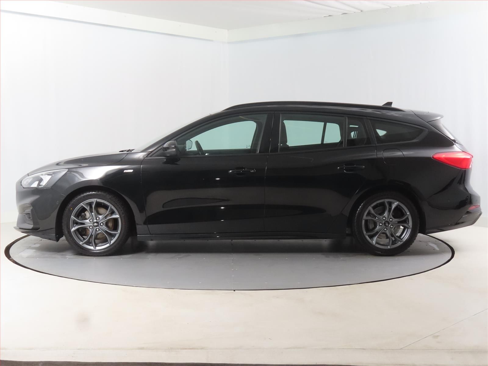 Ford Focus, 1.5 EcoBoost, ST-Line, Automat - fotka 3