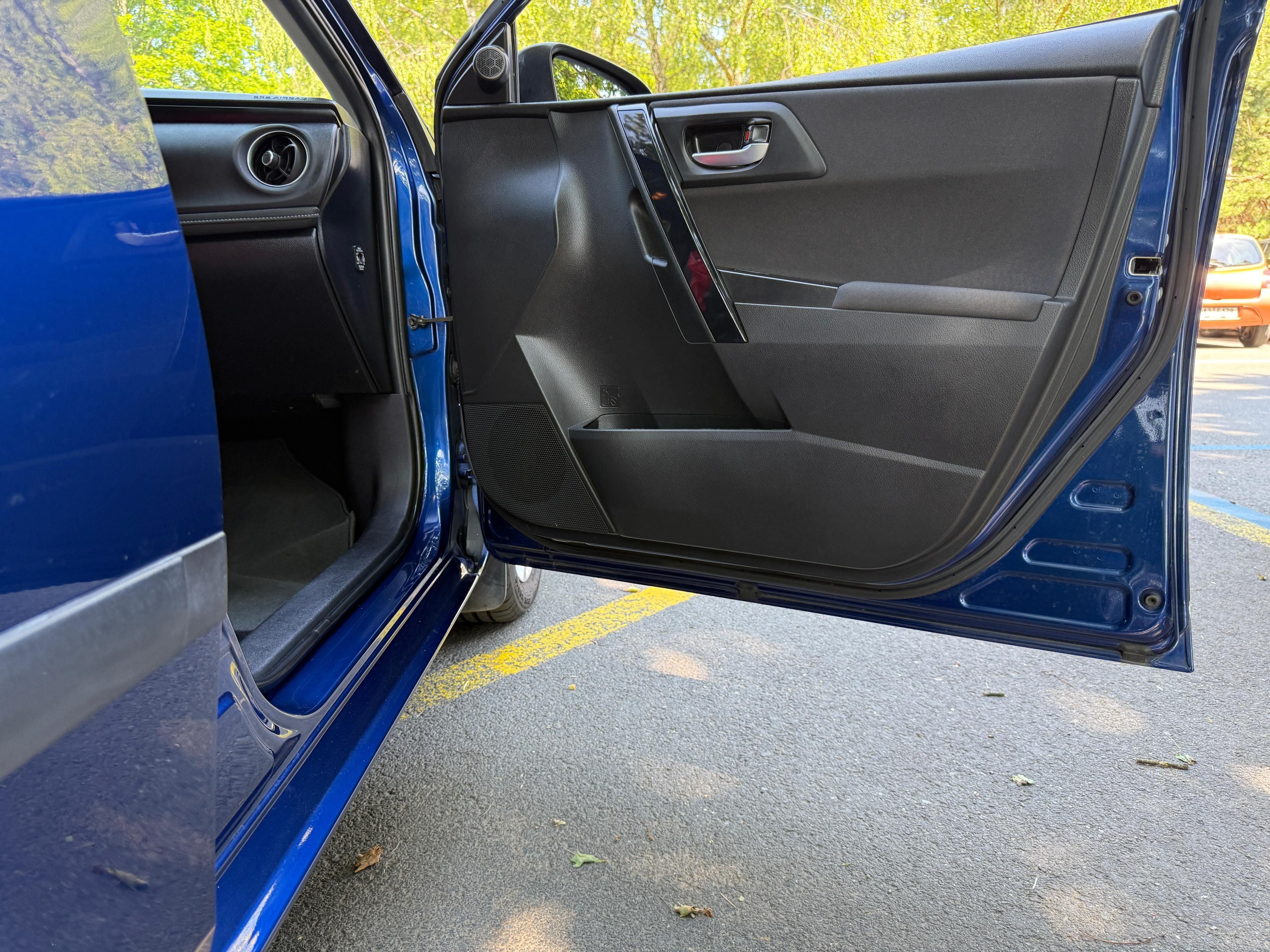 Toyota Auris, Toyota Auris 1.6 VVTI 97 kw - fotka 5