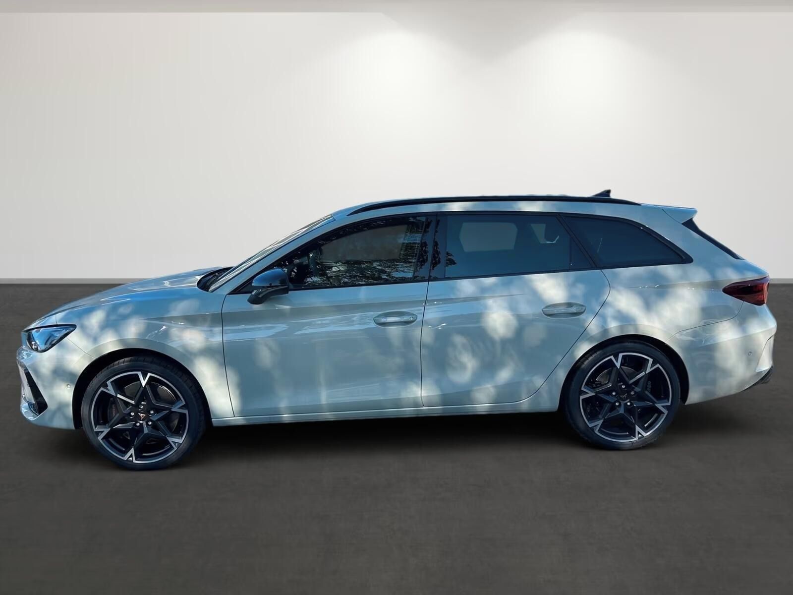 Cupra Leon, VZ 2.0 TSI 4Drive Sportstourer - fotka 6