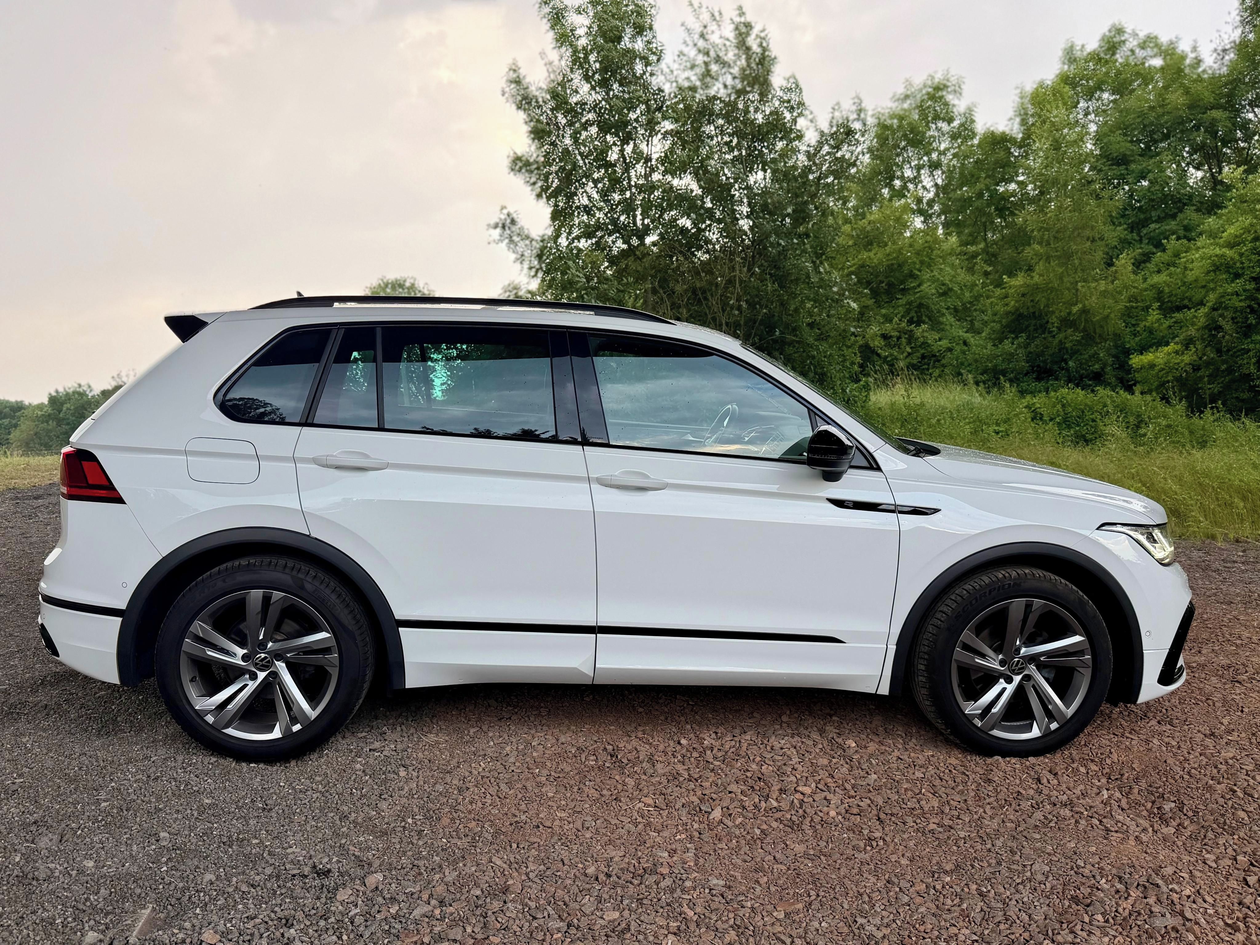 Volkswagen Tiguan, R-Line 2.0 TDI 110 kW DSG LED - fotka 6