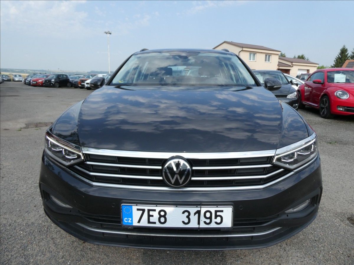 Volkswagen Passat, 2,0 TDi DSG FULL LED BUSINESS - fotka 2