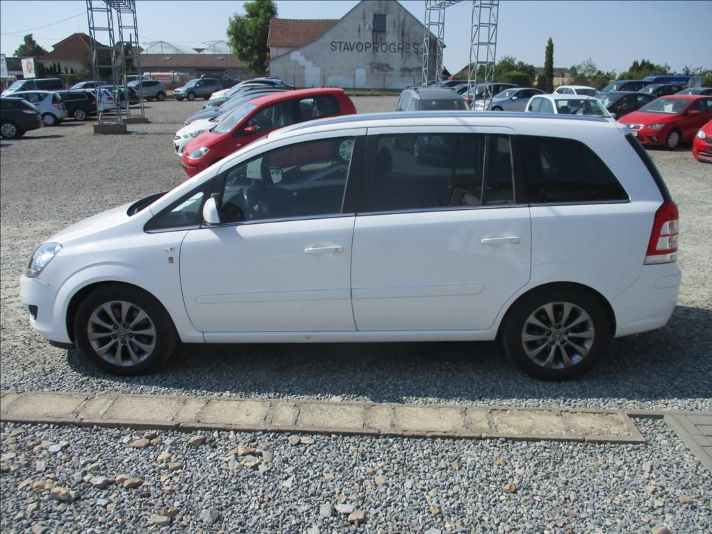 Opel Zafira, 2,2 i, klima,serv.kn,7míst, - fotka 4