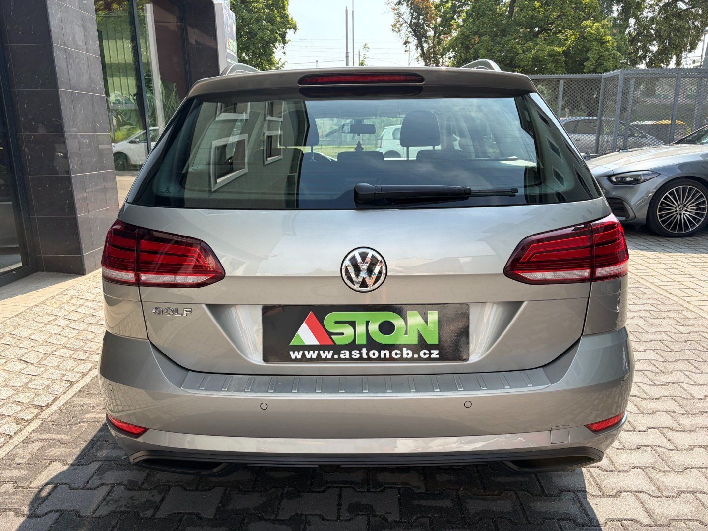 Volkswagen Golf Variant, 1,0i 81kW,DSG,serviska,2xkola - fotka 5