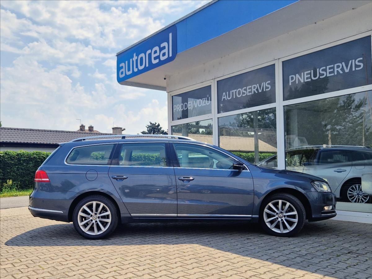 Volkswagen Passat, 2,0 TDi 4MOTION KŮŽE KAMERA - fotka 6
