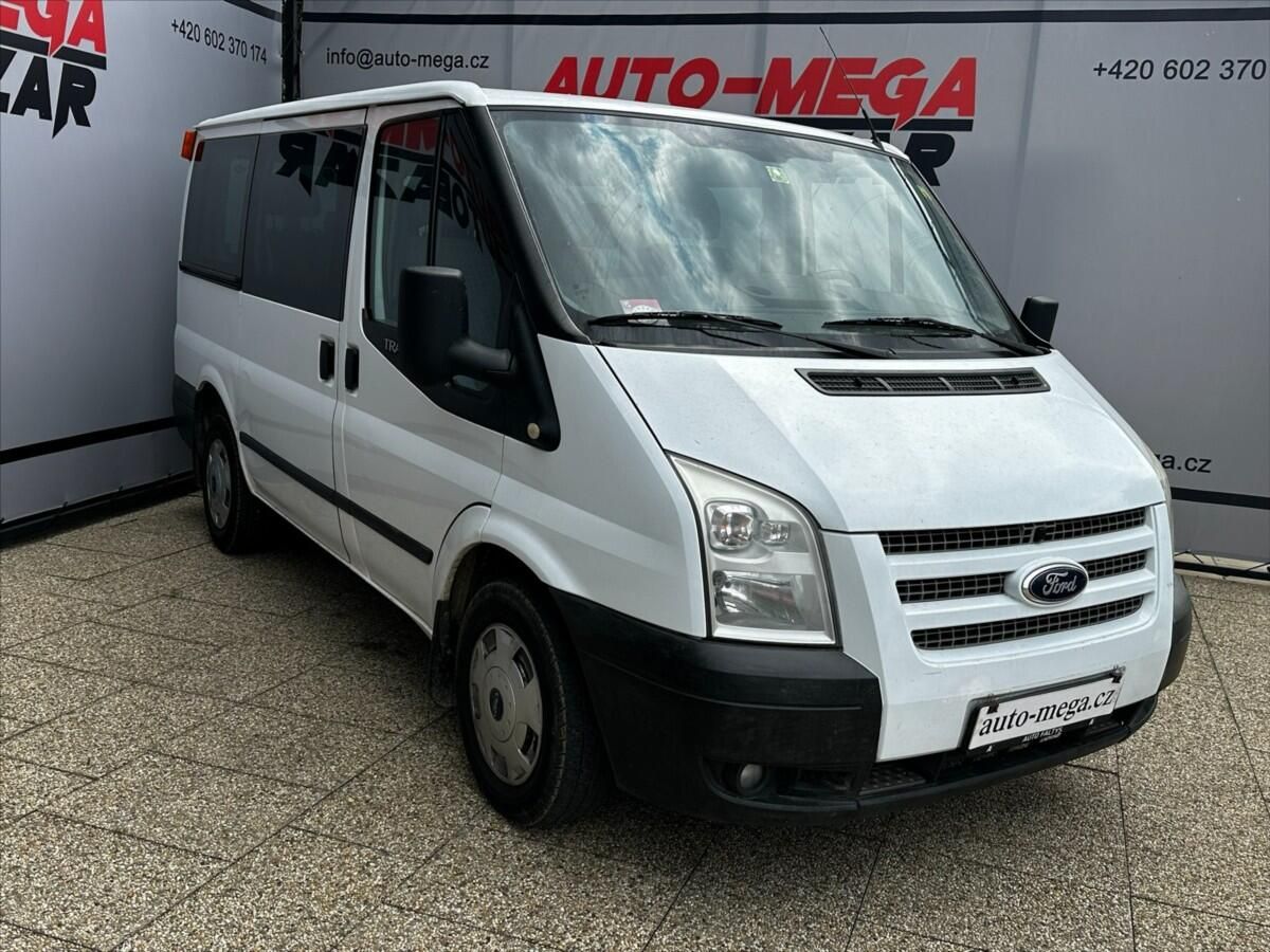 Ford Transit, 2.2 TDCi 74kW 9 míst L1H1 - fotka 3
