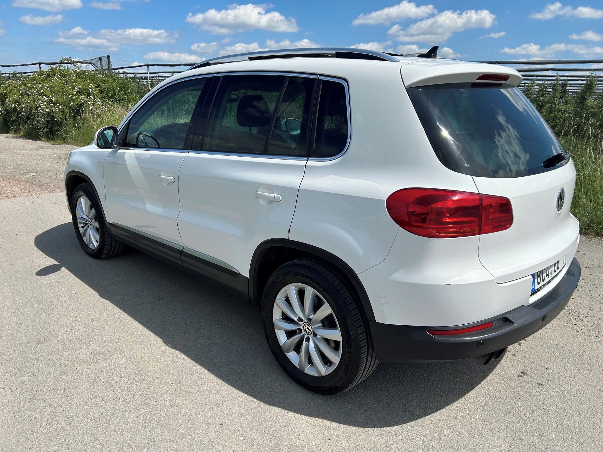 Volkswagen Tiguan, VW Tiguan 2.0 TSI 132Kw - fotka 3