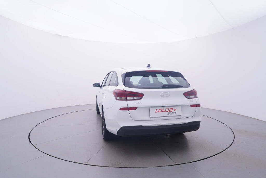 Hyundai i30, Comfort GDI 74 kW - fotka 4