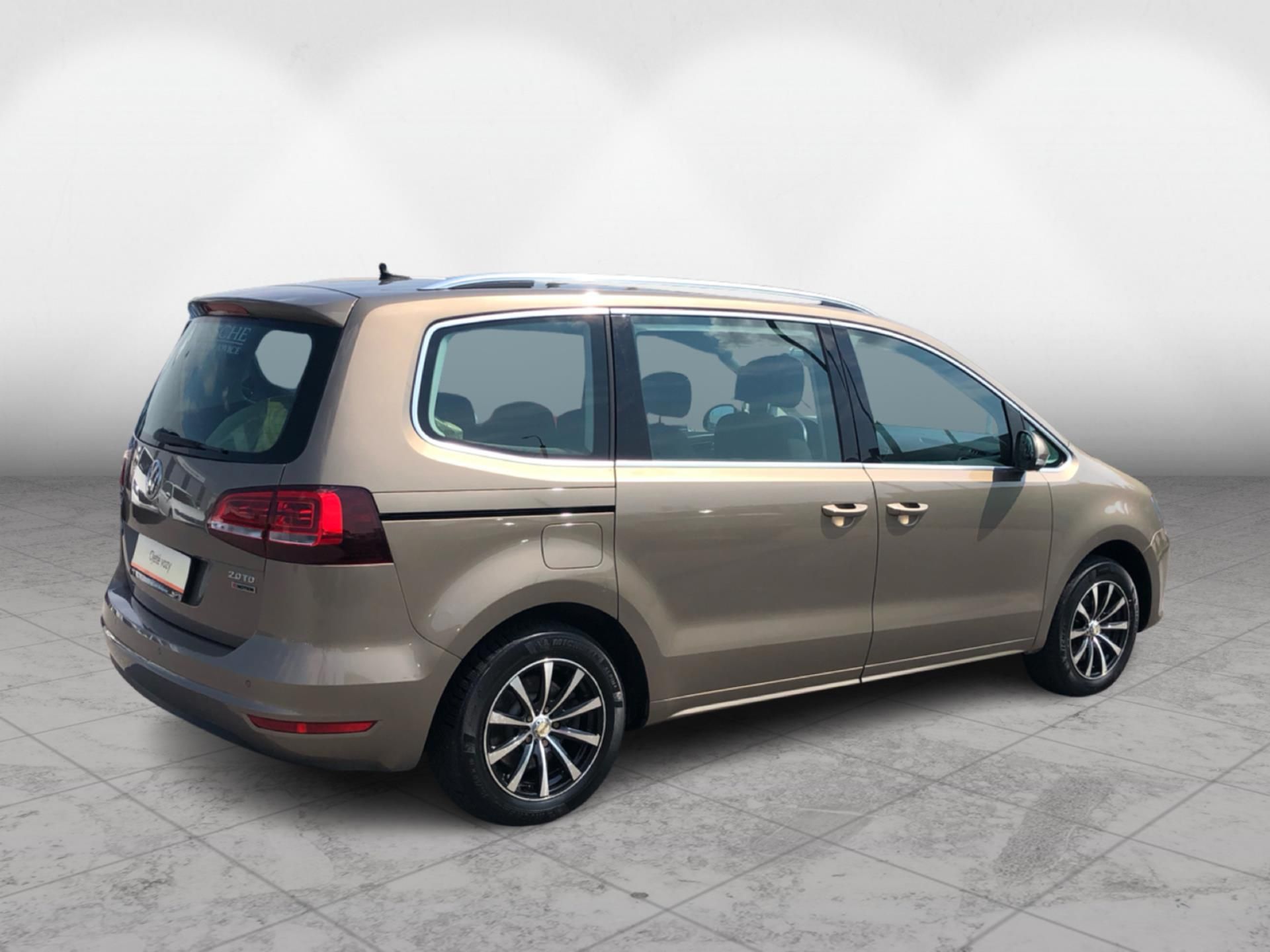 Volkswagen Sharan, 2,0 TDI DSG 4motion Highline - fotka 2