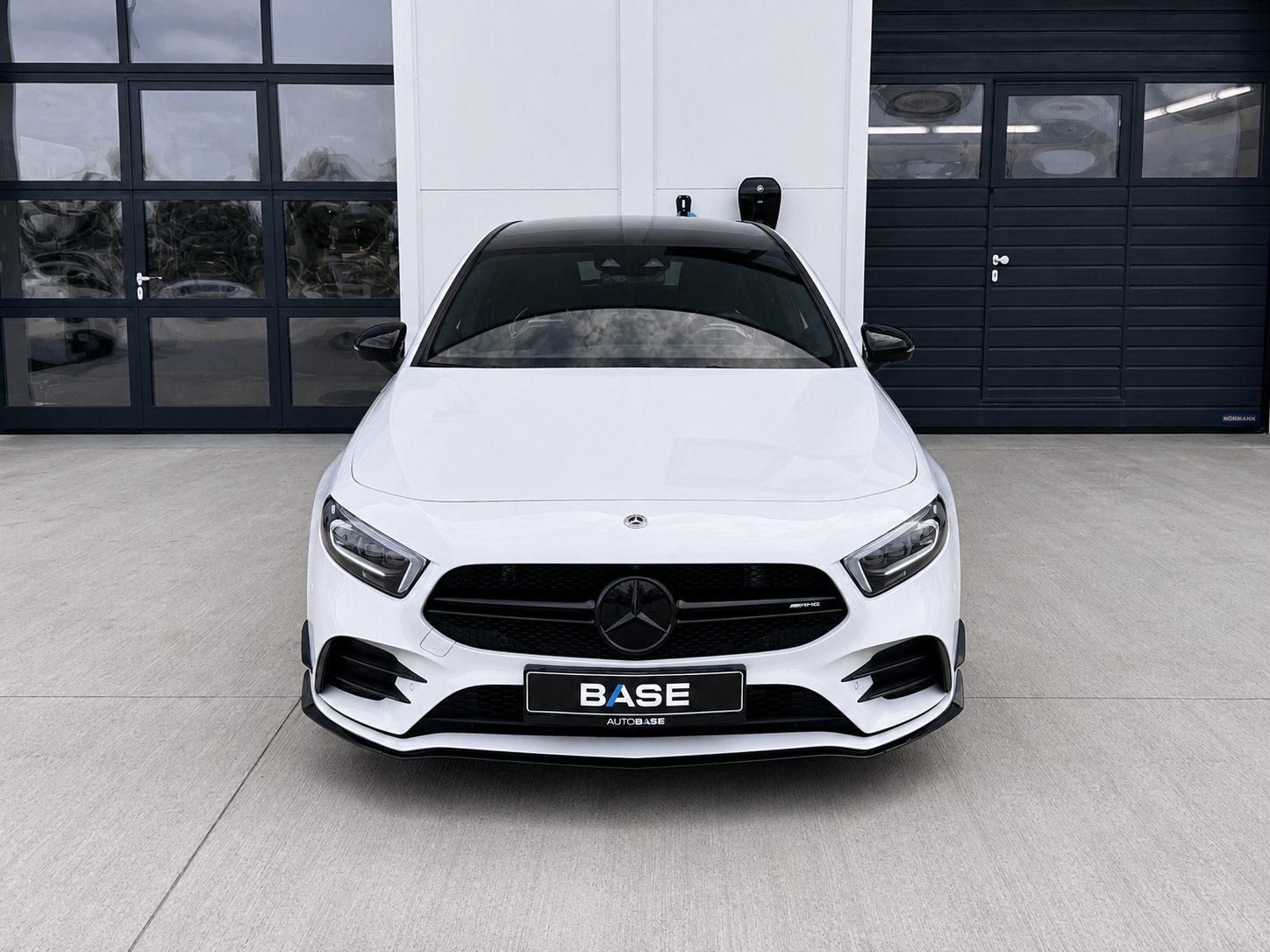 Mercedes-Benz Třídy A, 35 AMG 4M EDITION 55 - fotka 2