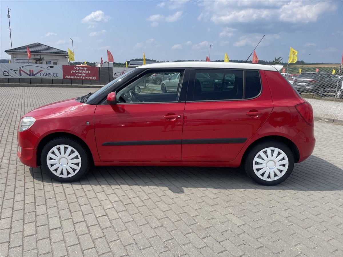 Škoda Fabia, 1,6 i 77kw Sportline Klimatron - fotka 2