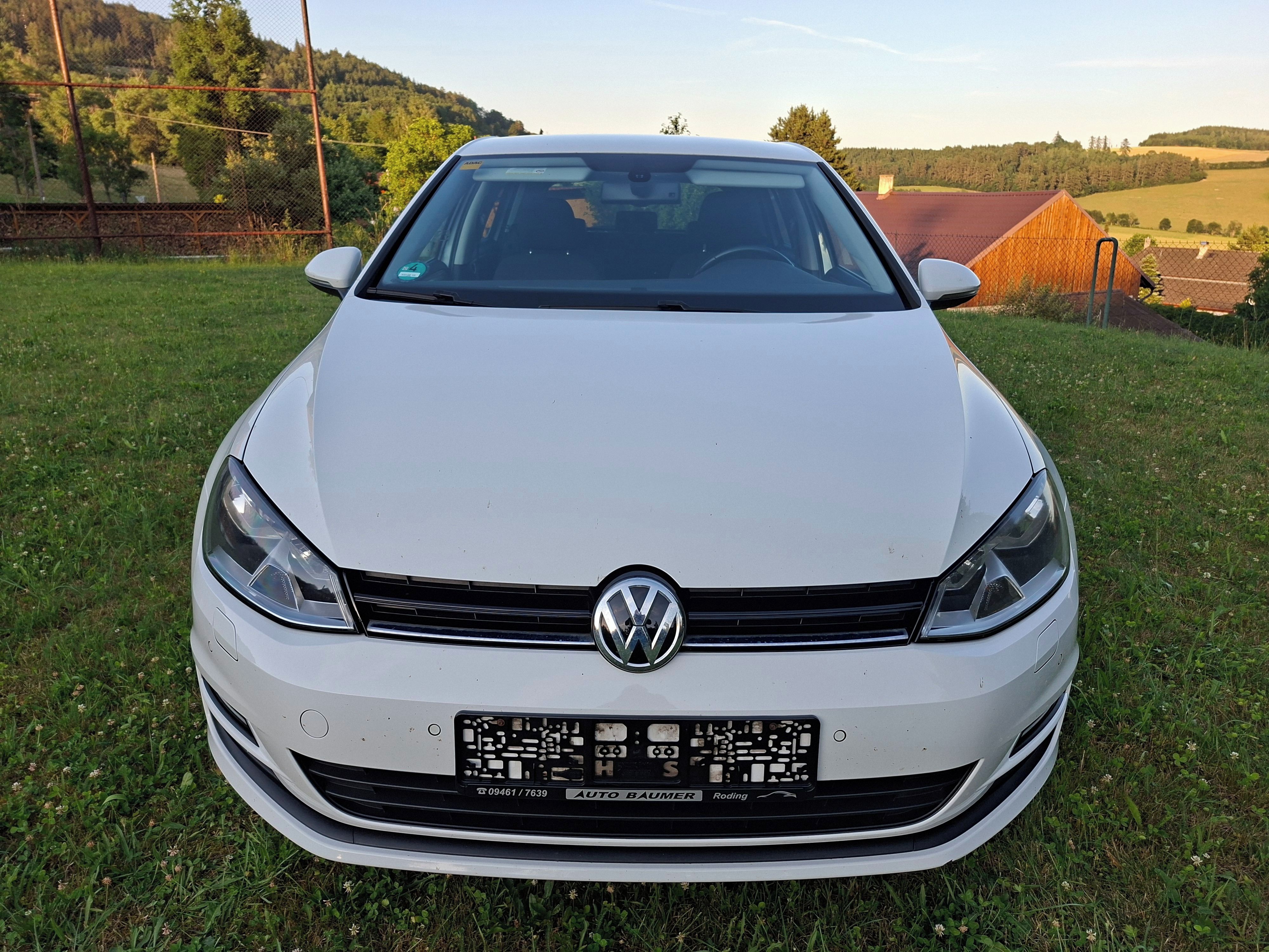 Volkswagen Golf, 1.2 TSi najeto 138.000 KM - fotka 2
