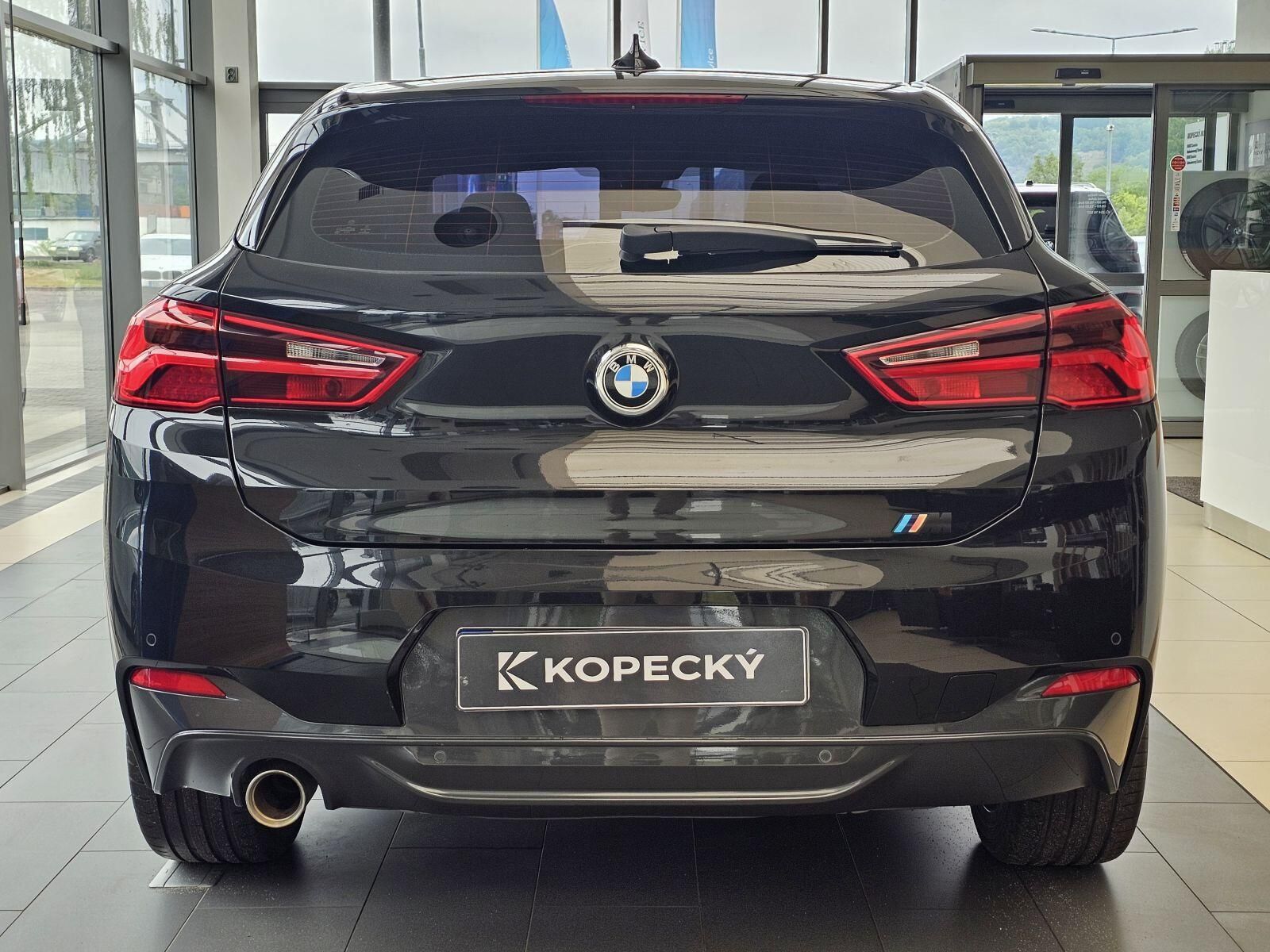 BMW X2, sDrive18i - fotka 6
