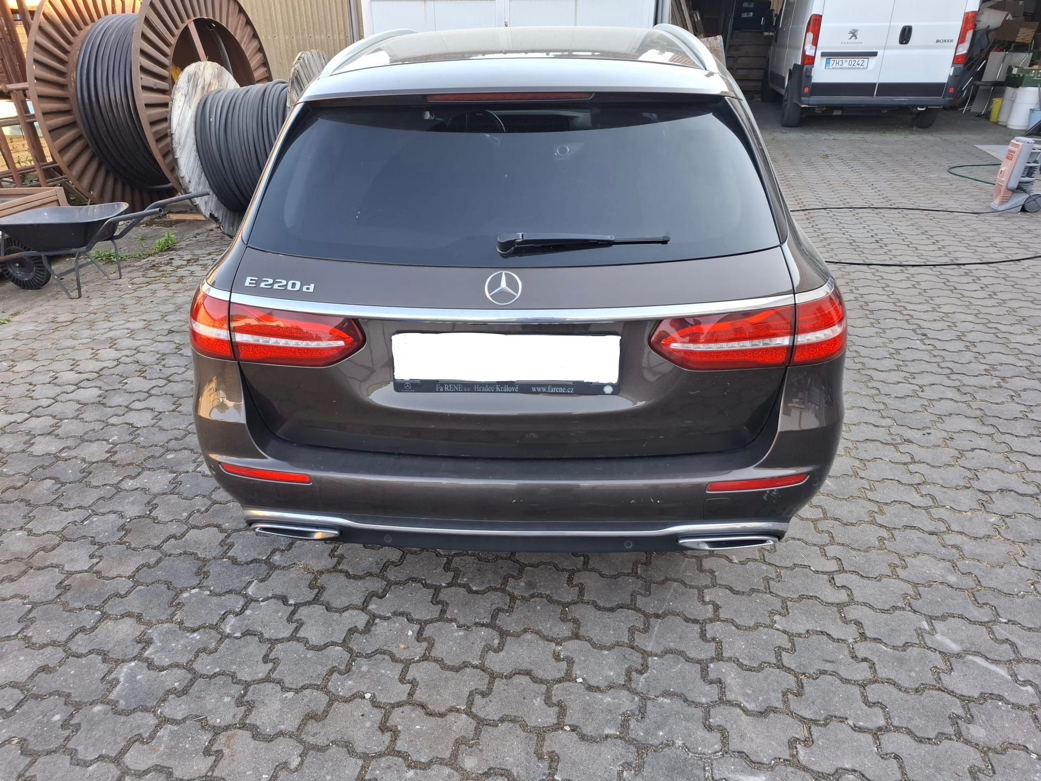 Mercedes-Benz Třídy E - fotka 4