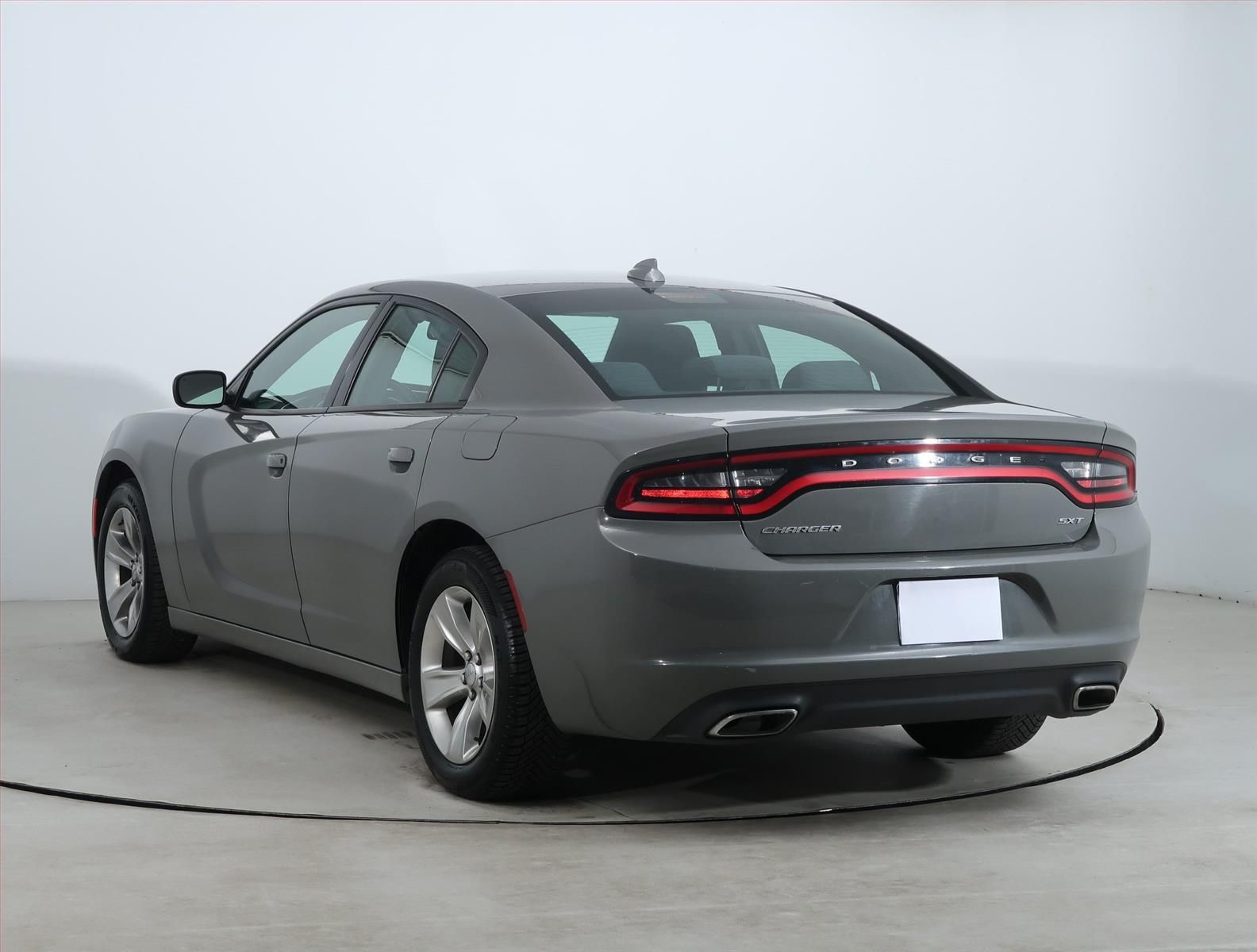Dodge Charger, 3.6 V6, Automat, Navi - fotka 4