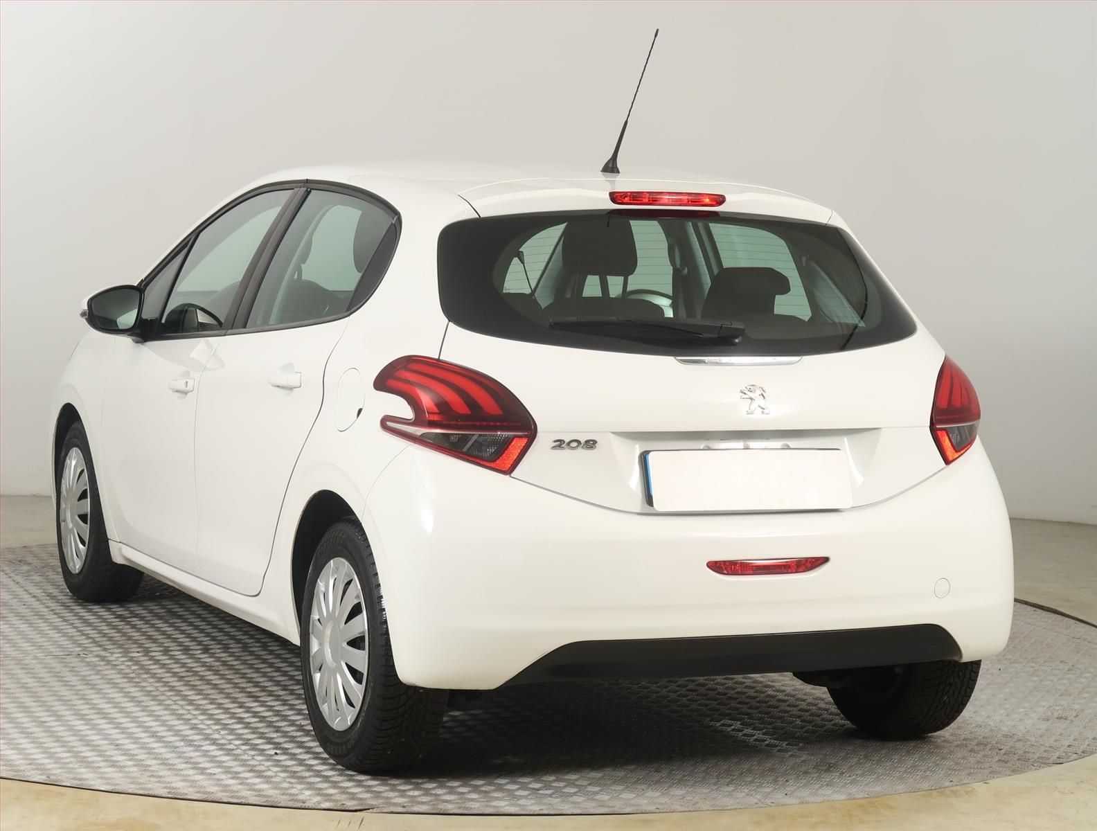 Peugeot 208, 1.6 BlueHDi, Serv.kniha, Klima - fotka 4