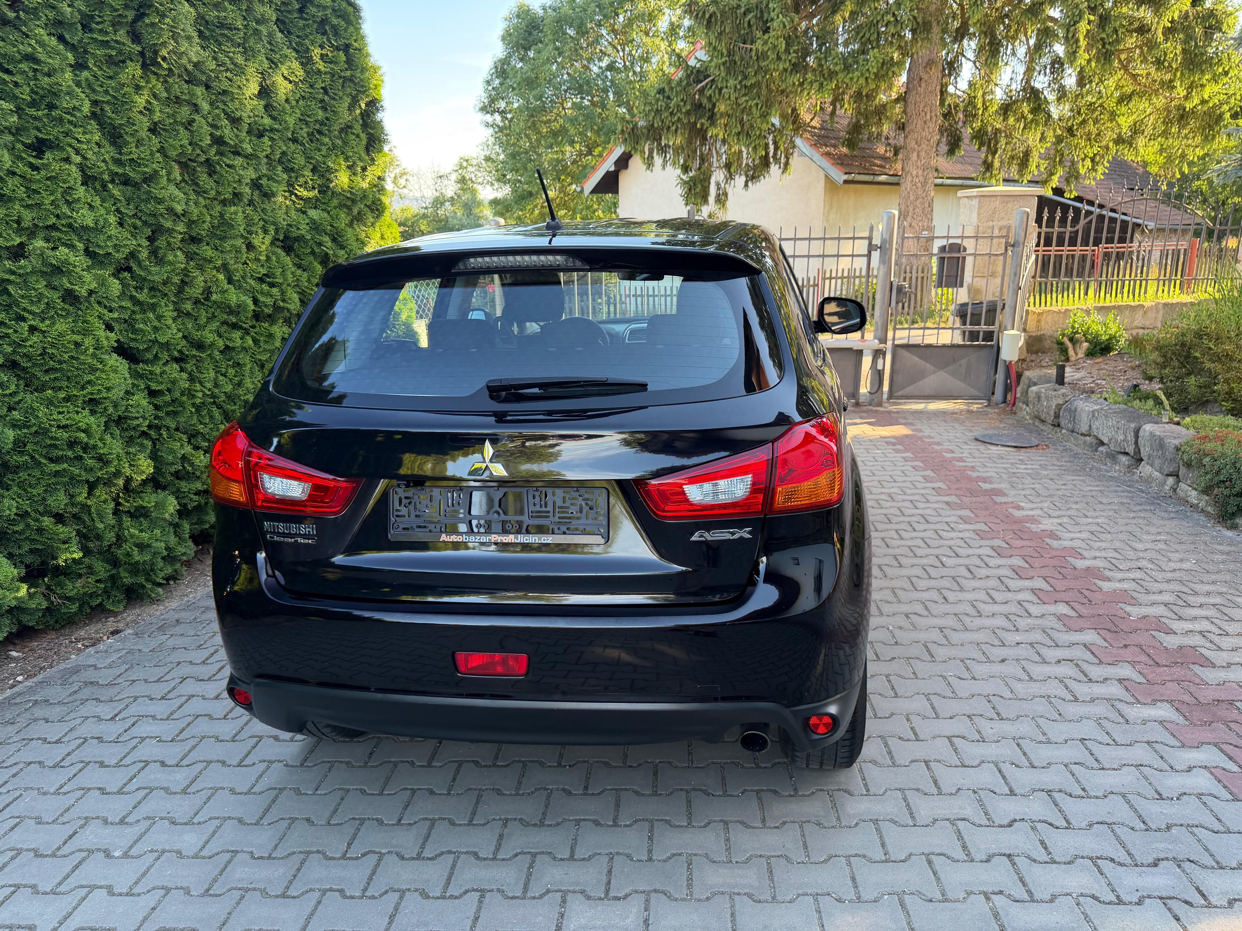 Mitsubishi ASX, 1,6i / 86kw pravidelný servis - fotka 5